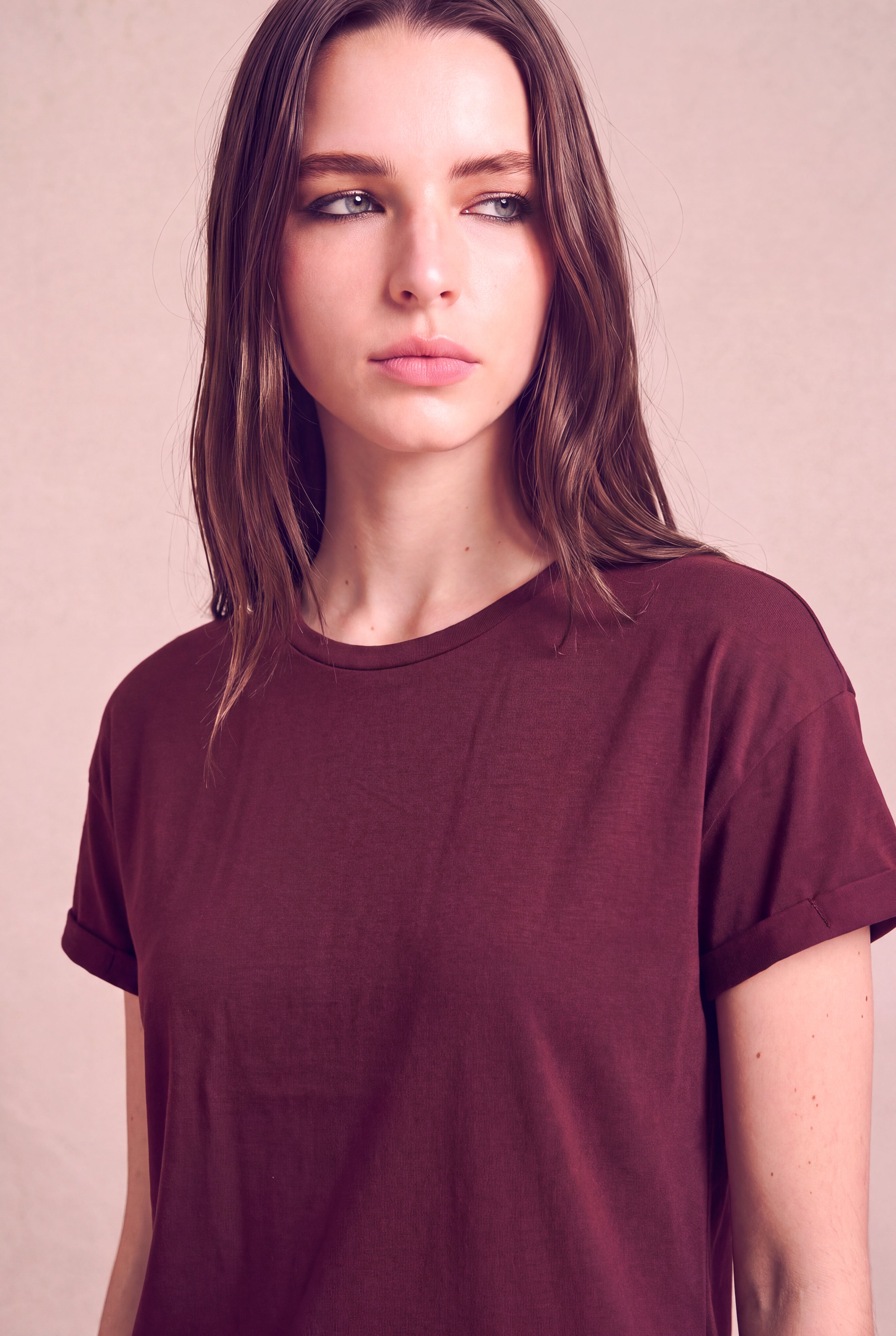 Kadın Modal / Pamuk Bordo Katlamalı Kısa Kol Detaylı Düşük Omuz Bisiklet Yaka T-Shirt PALMA