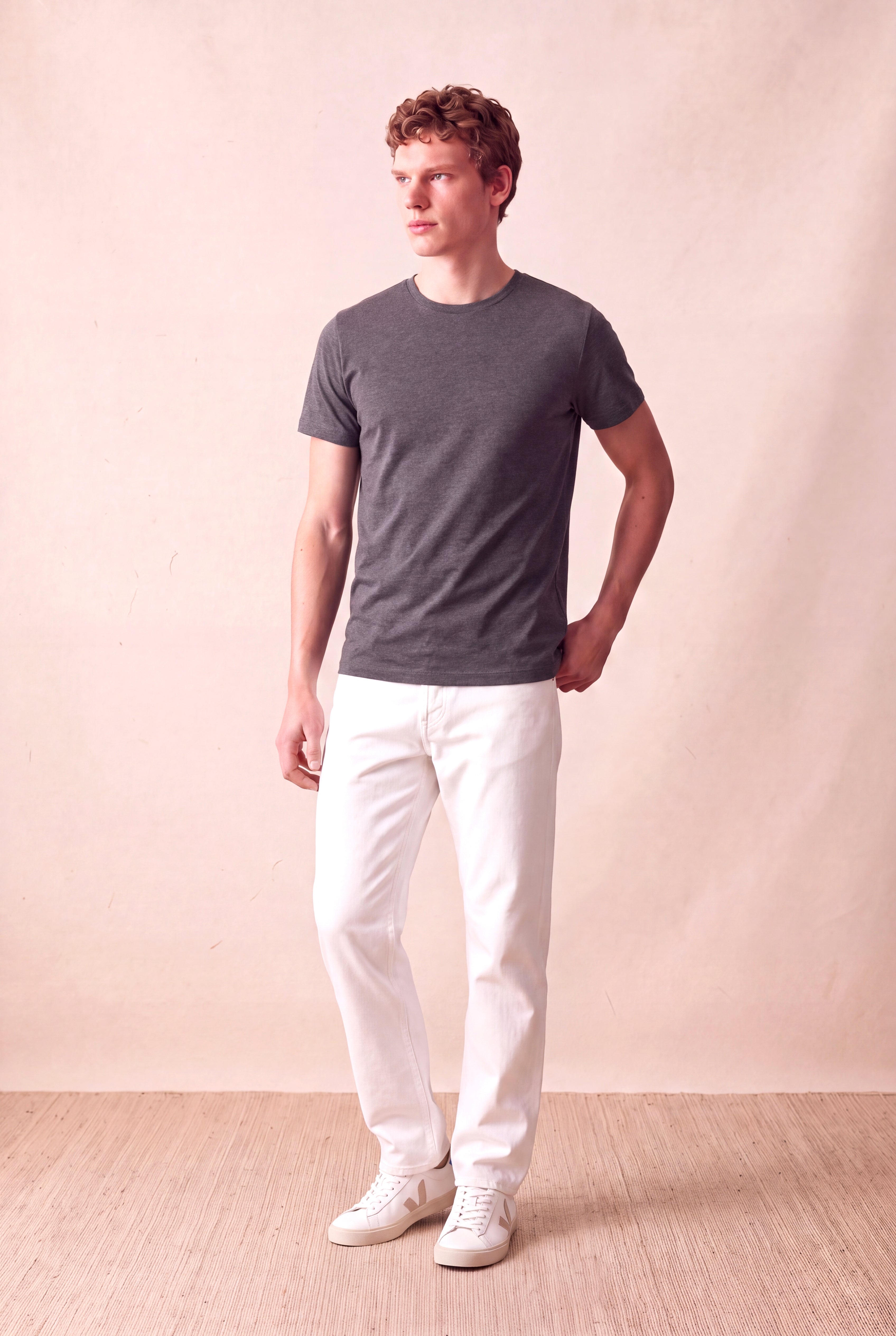 Erkek Viskon Karışımlı Antrasit Kısa Kollu Bisiklet Yaka Basic T-Shirt OLAV