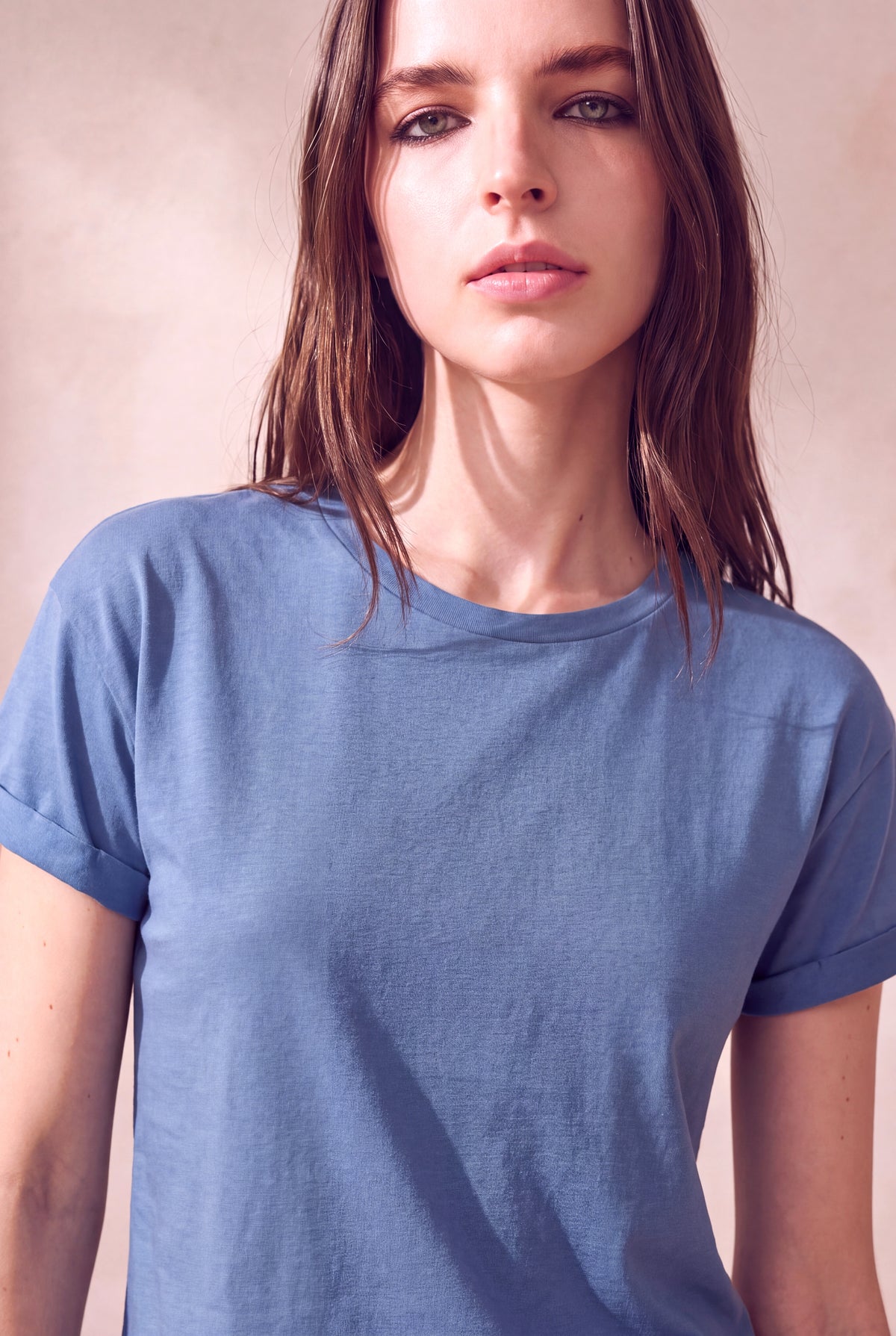 Kadın Modal / Pamuk Porselen Mavisi Katlamalı Kısa Kol Detaylı Düşük Omuz Bisiklet Yaka T-Shirt PALMA