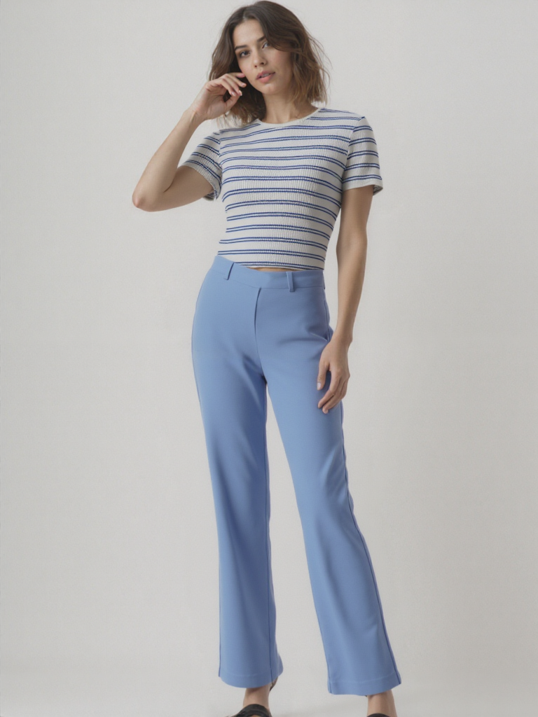 Mavi Beyaz Çizgili Bisiklet Yaka Kısa Kollu Kadın Crop T-Shirt SANDY S/S TOP