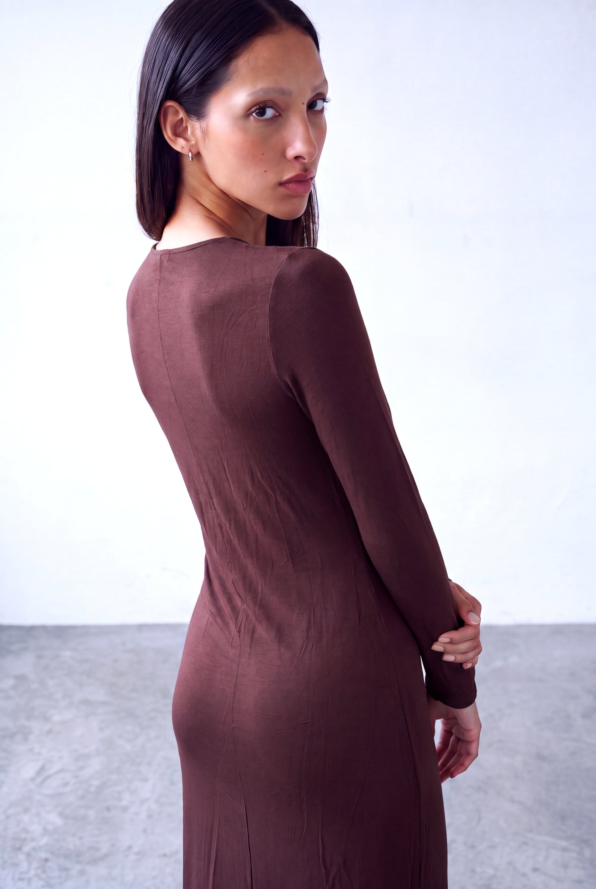 Koyu Kahve Kadın Koyu Kahve Viskon V Yaka Uzun Kollu Asimetrik Kesim Önü Dökümlü Şal Yaka Arka Uzun Tunik DEMI - Dress - Westmark London EU(TR) Store Organik Pamuklu Sürdürülebilir Moda