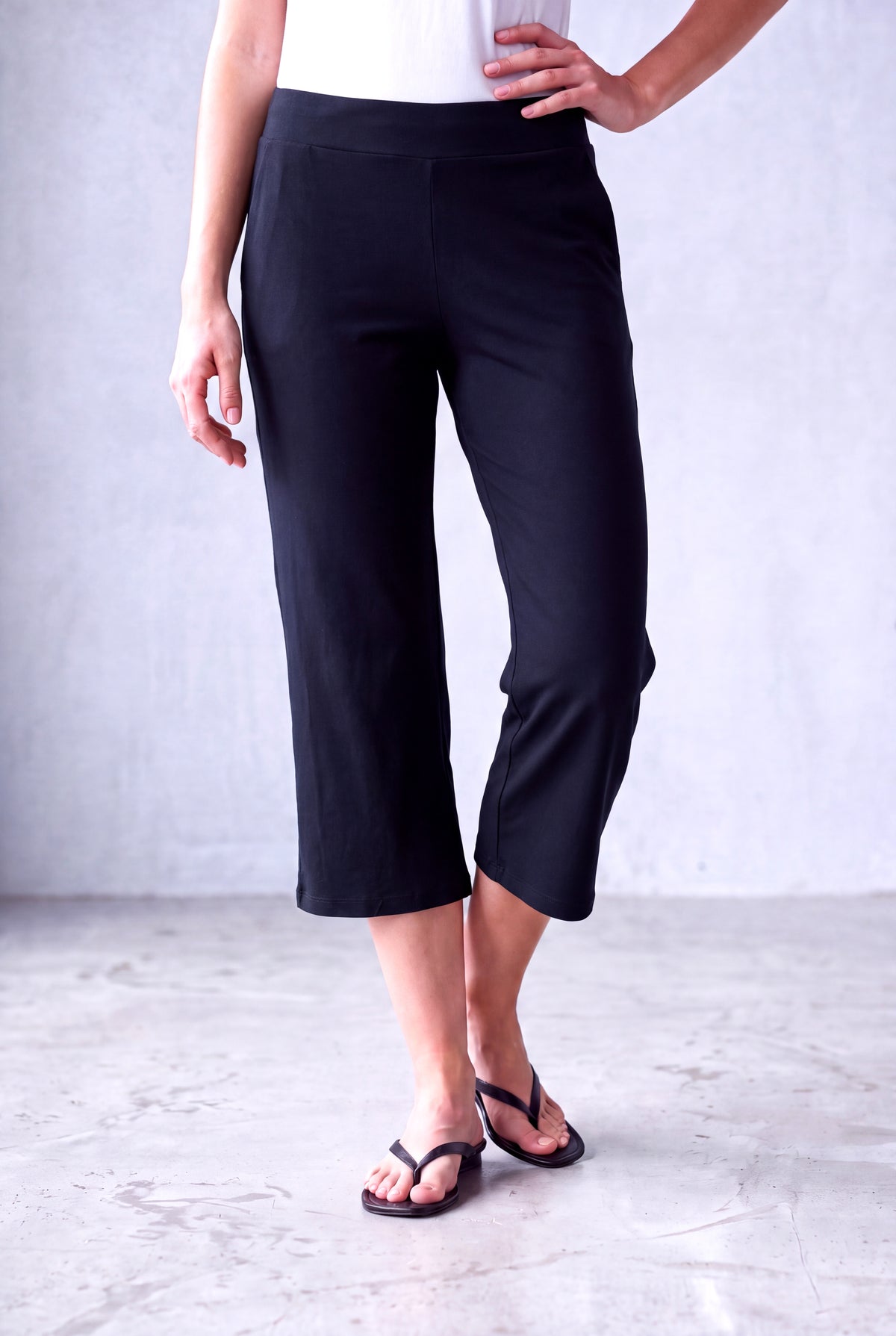 Lacivert Kadın Lacivert Viskon Dökümlü Cepili Bol Paça Pantolon MYA - Pants - Westmark London EU(TR) Store Organik Pamuklu Sürdürülebilir Moda