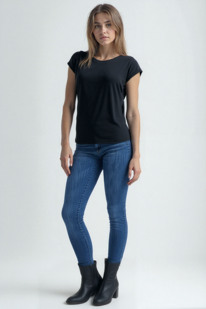 Siyah Bisiklet Yaka Pamuklu Kadın Kısa Kollu T-Shirt BETTY O-NECK TOP