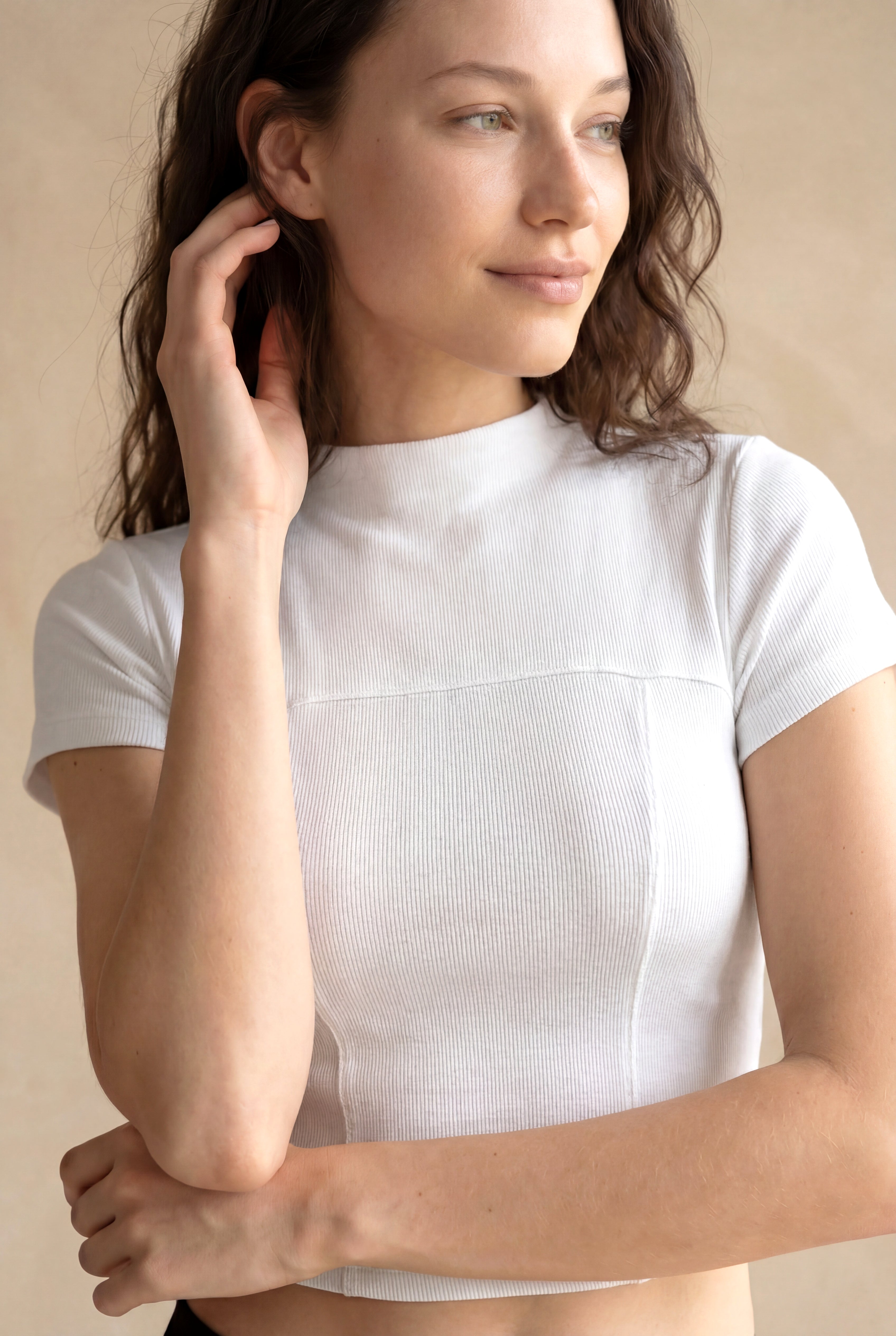 Kadın Regular Fit V-Yaka Pamuk / Elastan Kısa Kol Ekru  Düğüm Detaylı T-Shirt SESSA - Top - Westmark London EU(TR) Store Organik Pamuklu Sürdürülebilir Moda