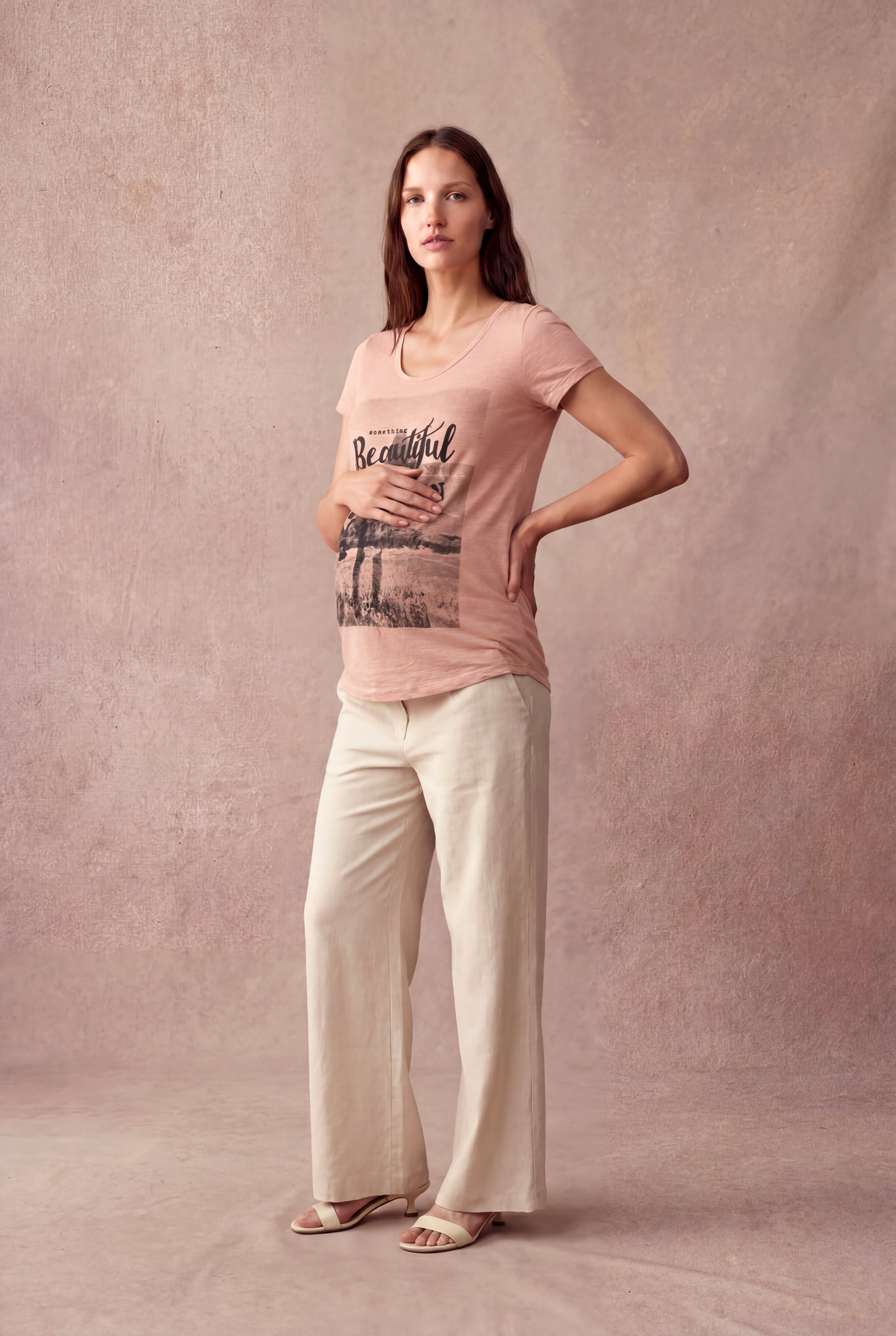 Hamile Flamlı Pamuklu Somon Kısa Kollu Geniş Yaka Baskılı T-Shirt AMELIA
