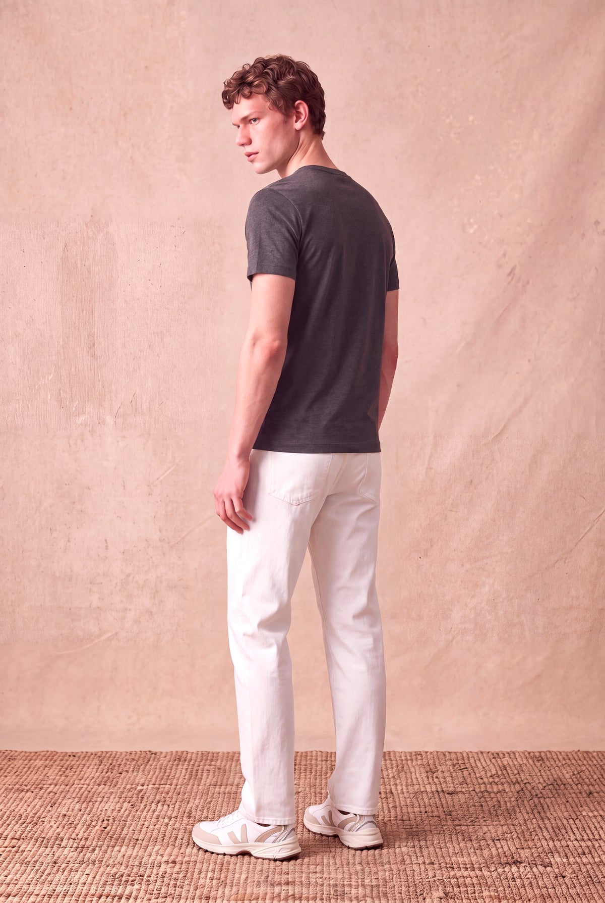 Erkek Viskon Karışımlı Antrasit Kısa Kollu Bisiklet Yaka Basic T-Shirt OLAV