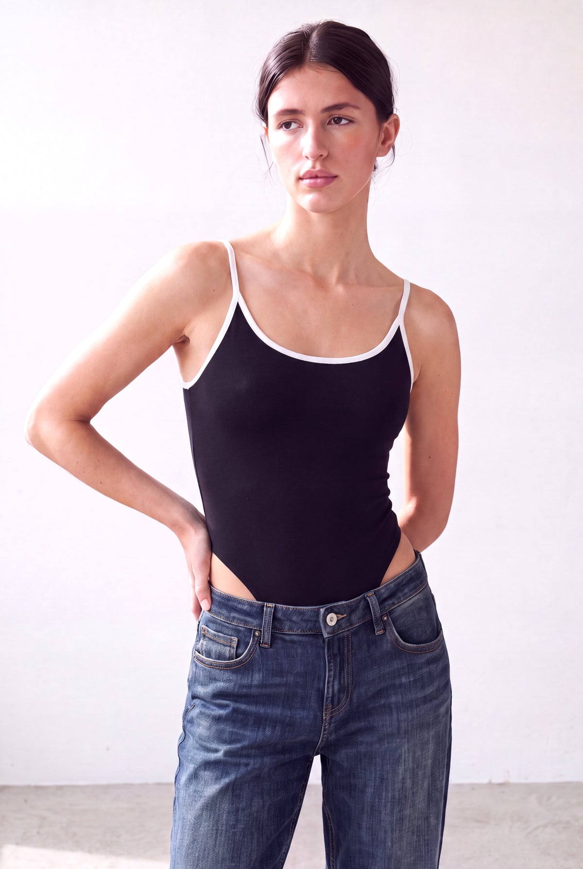 Siyah Kadın Siyah Pamuklu Askılı Kolsuz Renkli Biyeli Body PHOEBE - Bodysuit - Westmark London EU(TR) Store Organik Pamuklu Sürdürülebilir Moda