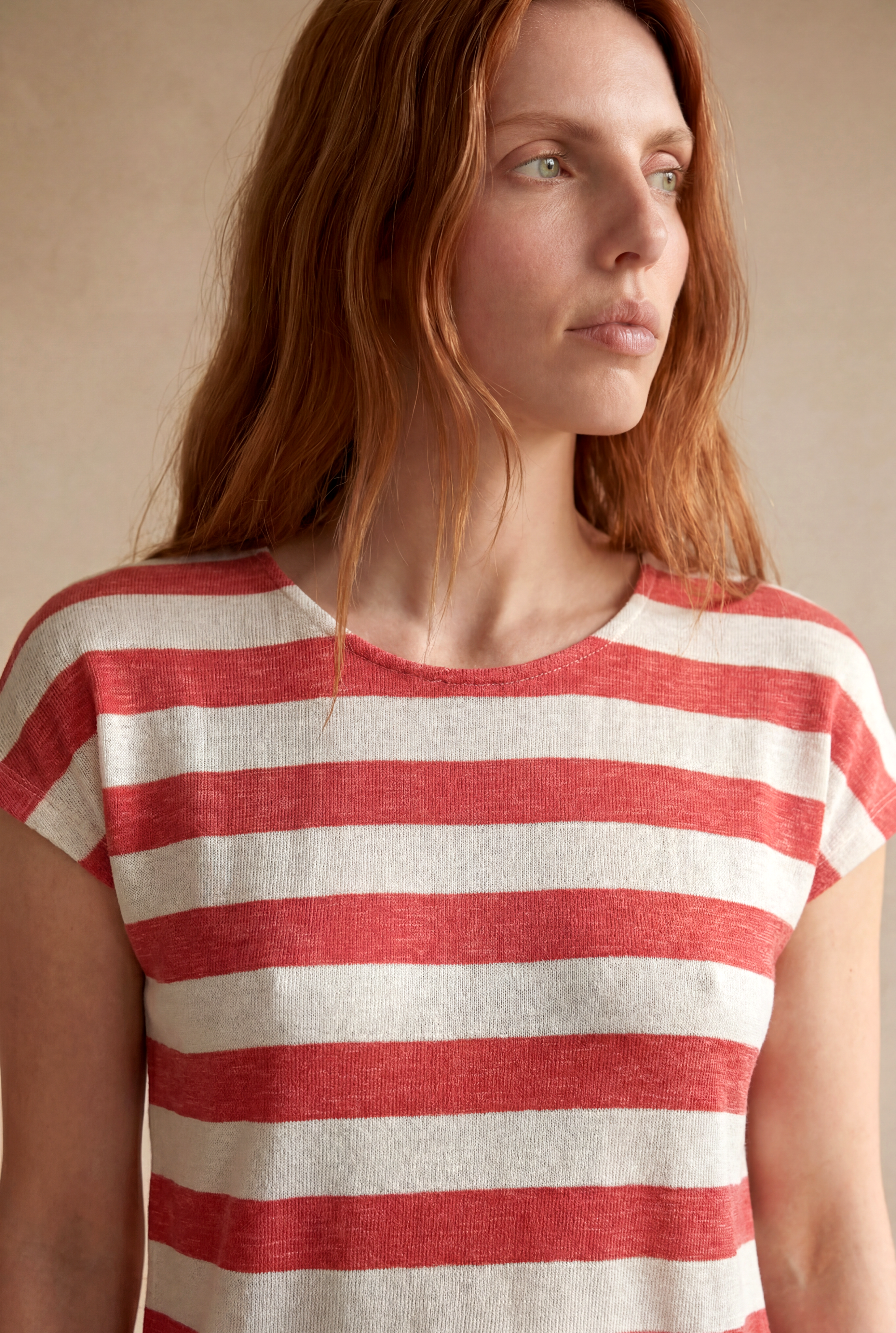 Kadın Regular Fit Bisiklet Yaka Kısa Kol Ekru / Kırmızı Çizgili Viskon / Elastan T-Shirt WILDA - Top - Westmark London EU(TR) Store Organik Pamuklu Sürdürülebilir Moda