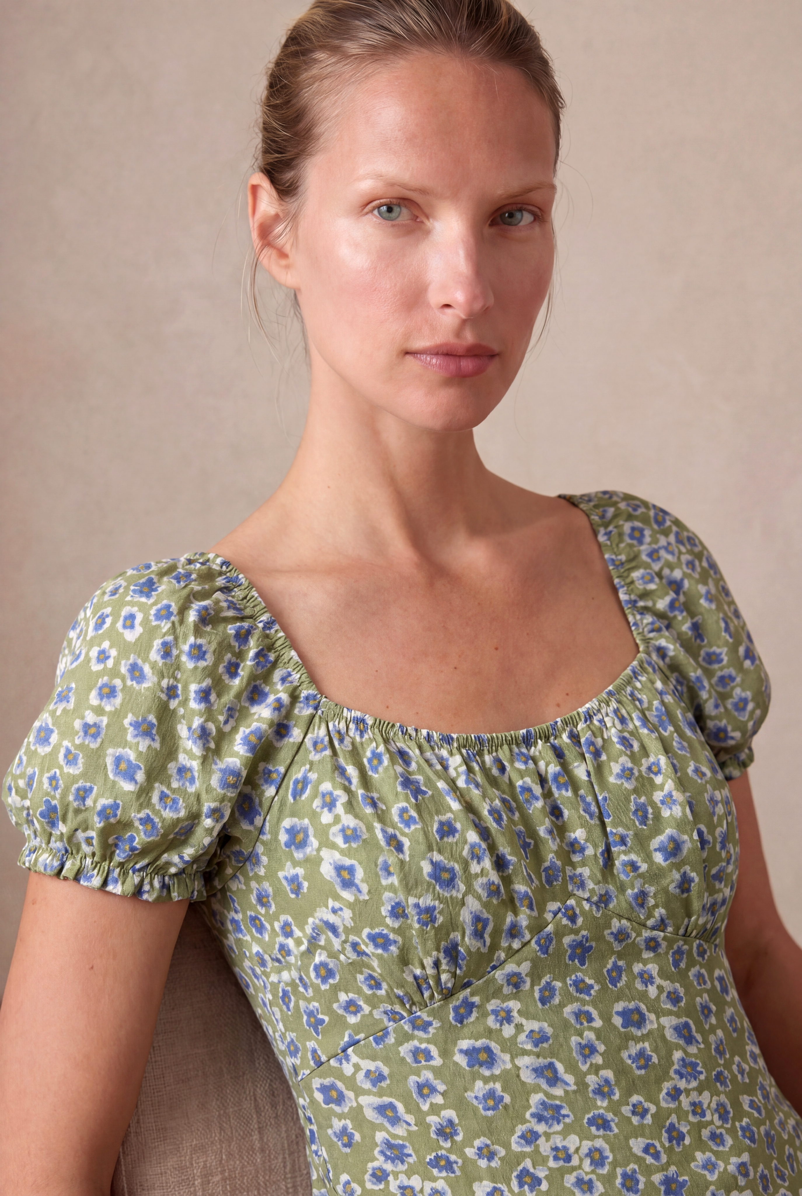 Kadın Regular Fit Kare Yaka Balon Büzgülü Kol Yeşil Mini Elbise EDUARDA - Dress - Westmark London EU(TR) Store Organik Pamuklu Sürdürülebilir Moda