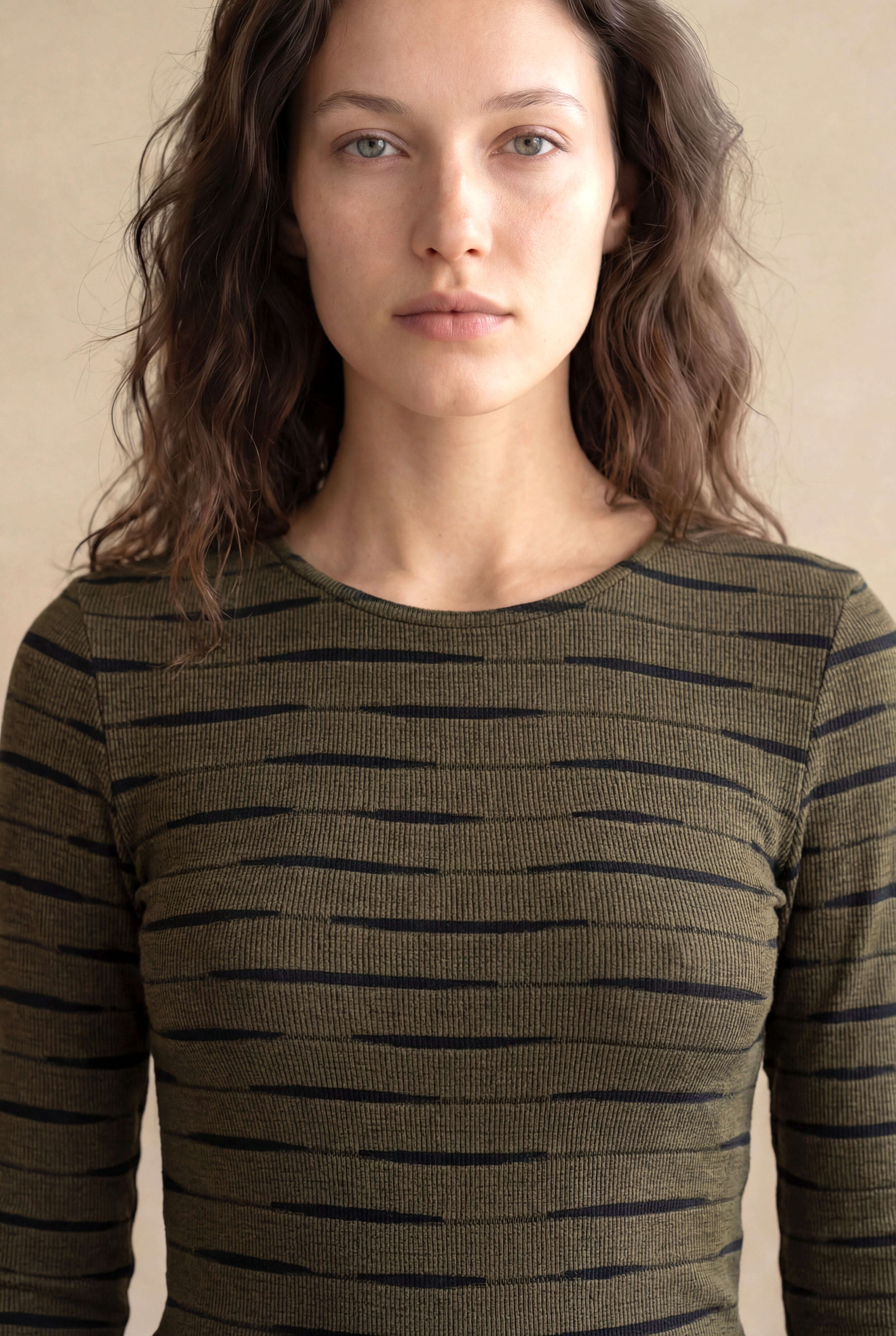 Kadın Regular Fit Bisiklet Yaka Polyester / Viskon / Elastan Uzun Kol Haki/ Siyah Çizgili Bluz ADELE - Top - Westmark London EU(TR) Store Organik Pamuklu Sürdürülebilir Moda