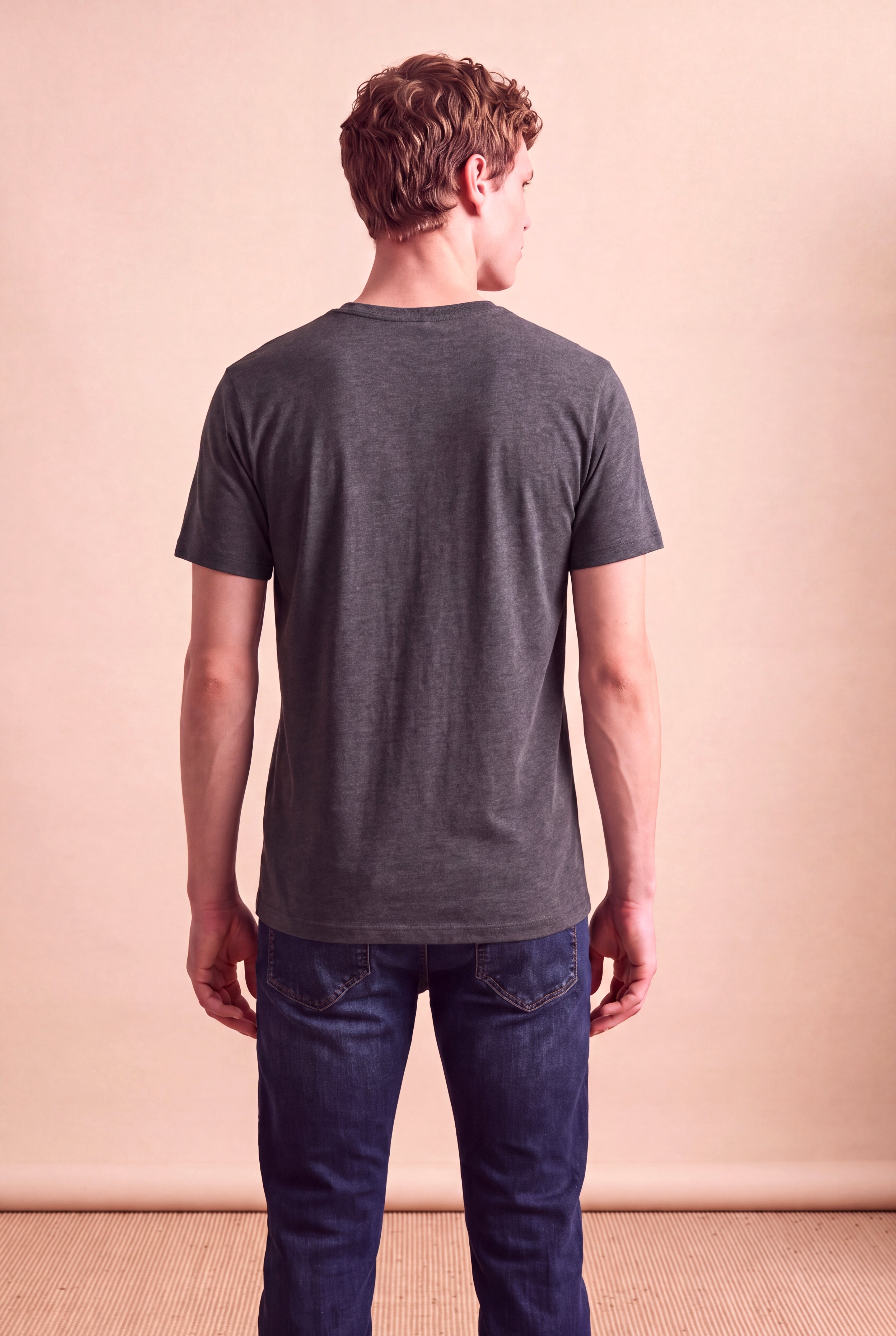 Erkek Viskon Karışımlı Koyu Gri Melanj Kısa Kollu Bisiklet Yaka Basic T-Shirt OLAV