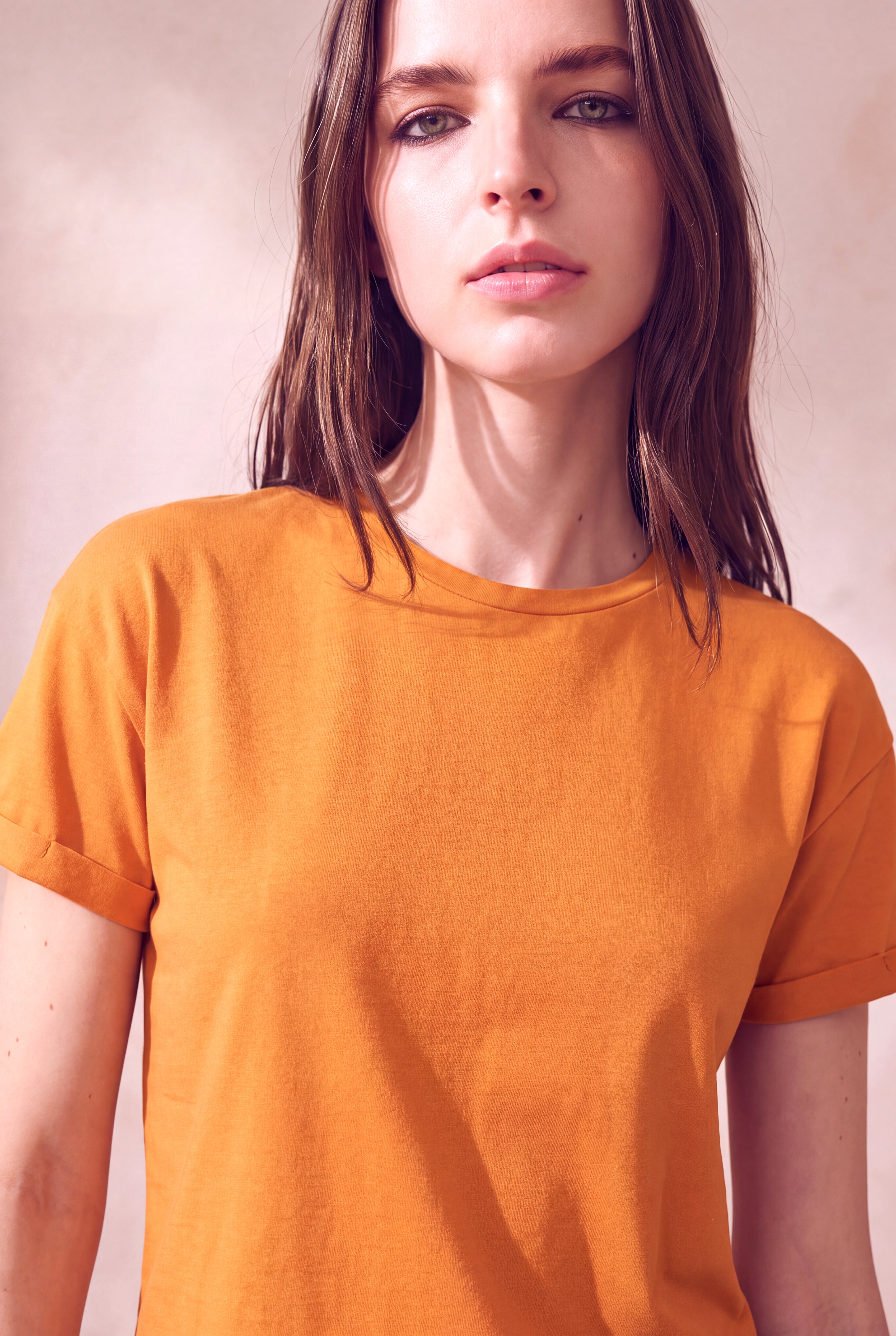 Kadın Modal / Pamuk Altın Sarısı Katlamalı Kısa Kol Detaylı Düşük Omuz Bisiklet Yaka T-Shirt PALMA