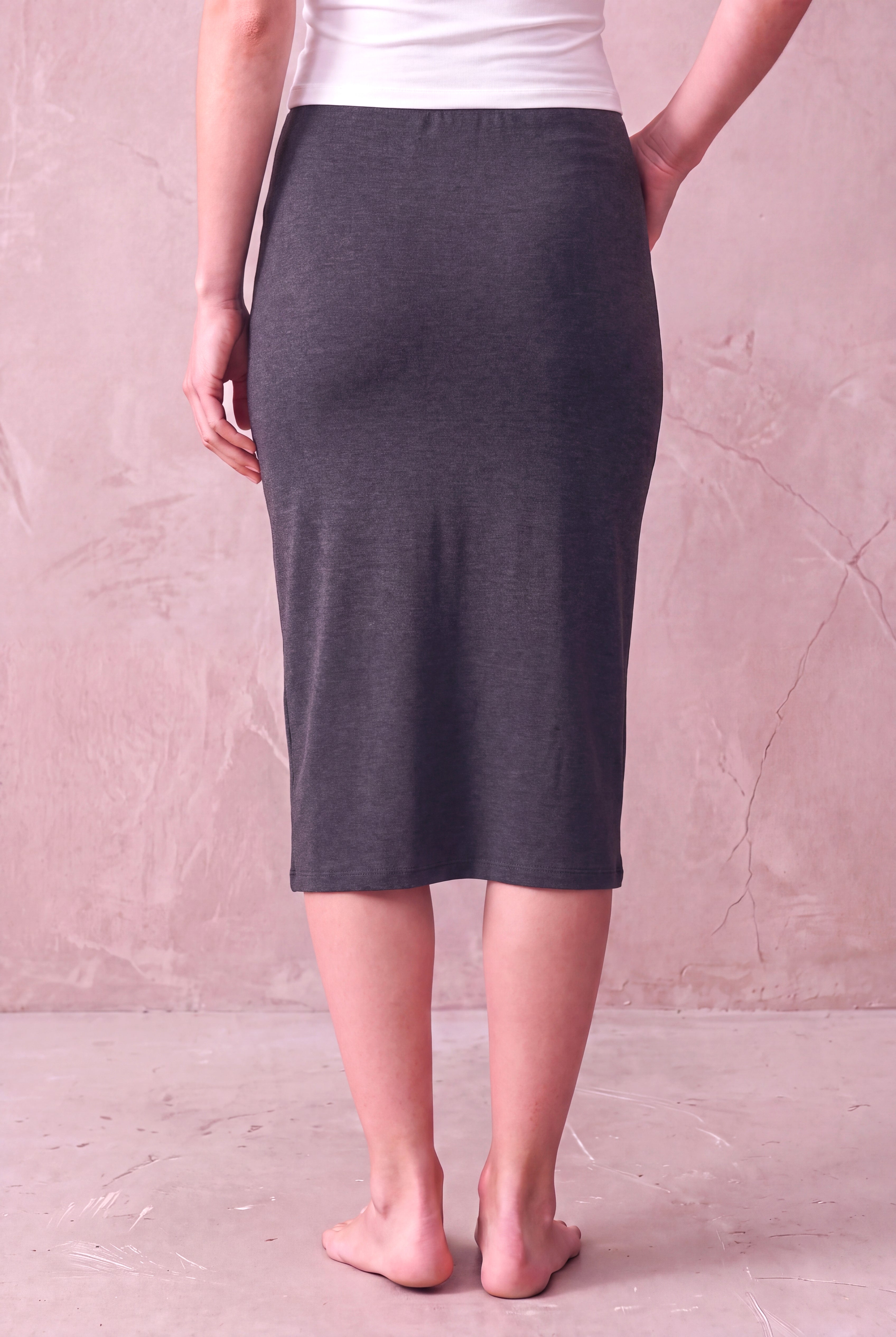 Hamile Viskon Karışımlı Antrasit Melanj Yan Büzgülü Yırtmaçlı Karın Destekli Midi Etek CADANCE