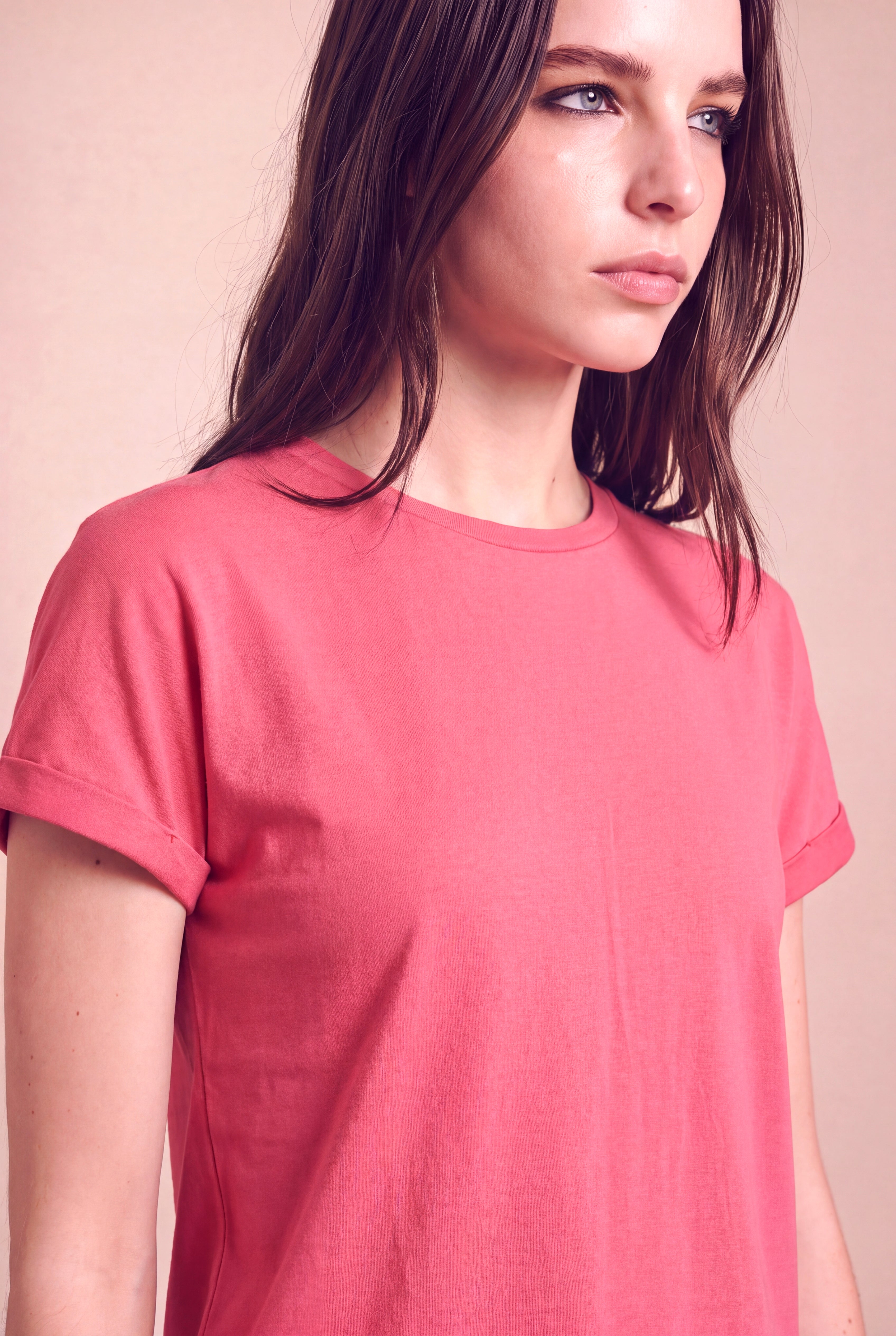 Kadın Modal / Pamuk Pembe Katlamalı Kısa Kol Bisiklet Yaka Rahat Kesim T-Shirt SILJE