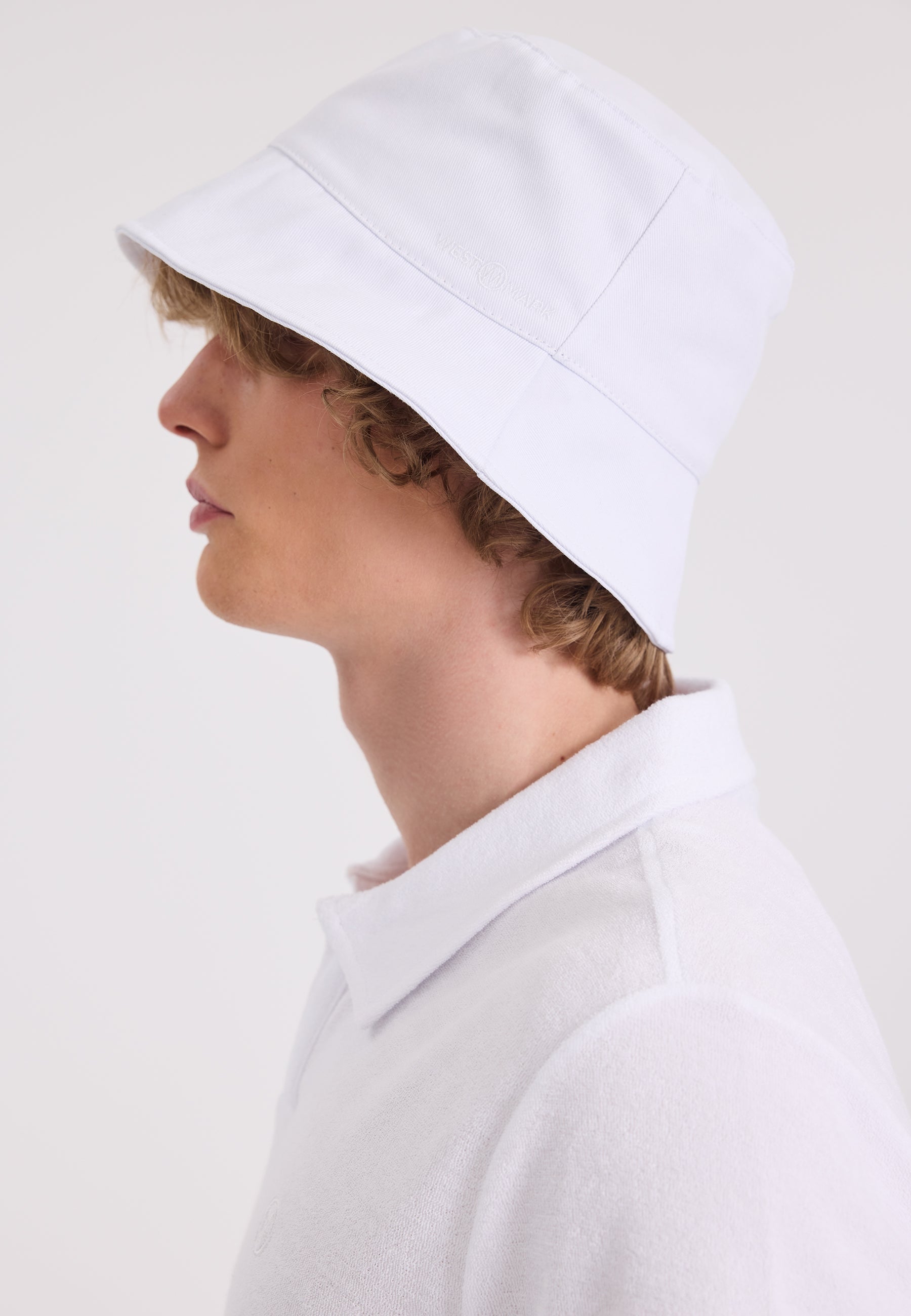 Beyaz Pamuklu Bucket Şapka WMBOBBY - Hat - Westmark London EU(TR) Store Organik Pamuklu Sürdürülebilir Moda