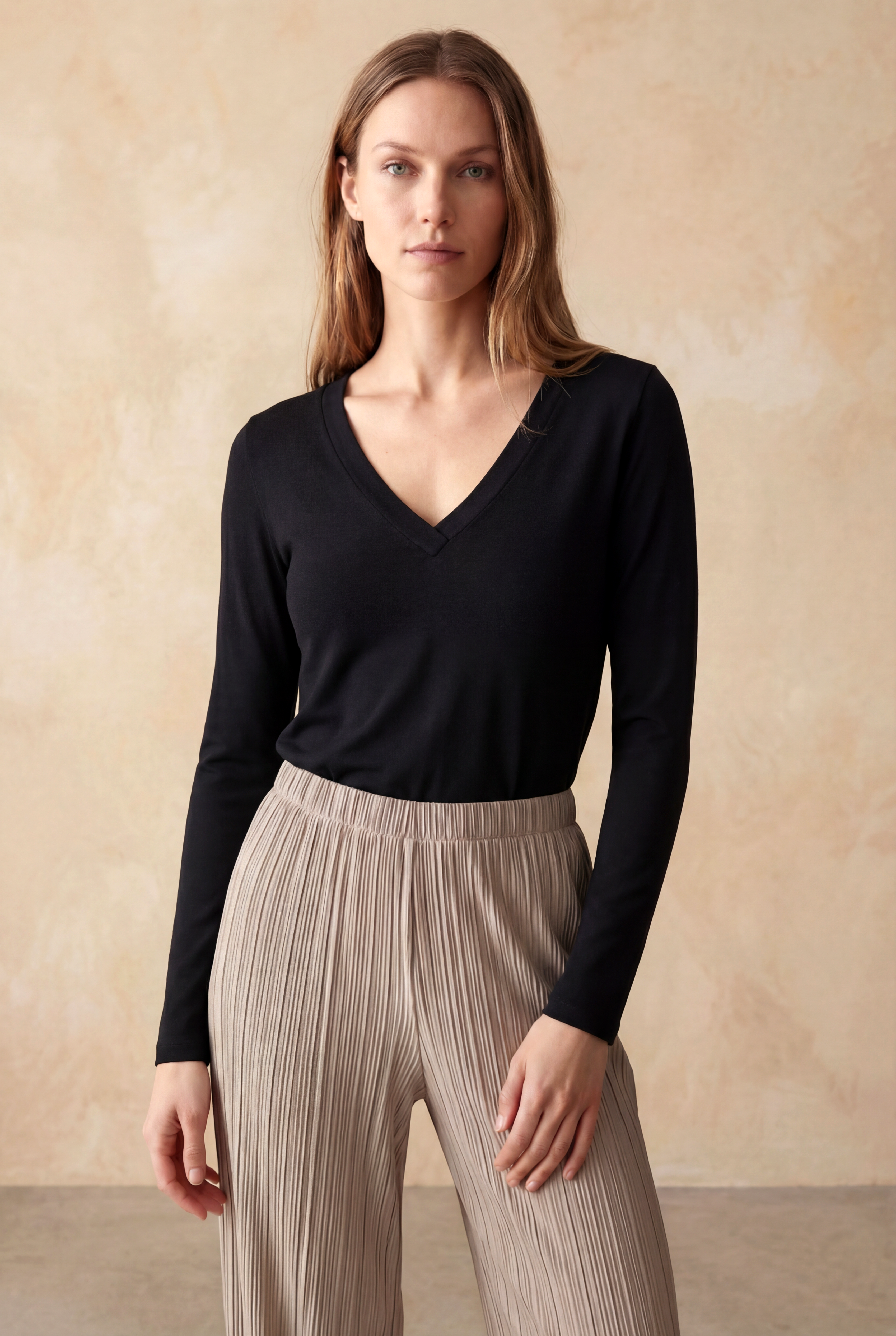 Mürekkep Siyahı V Yaka Uzun Kollu Kadın Bluz VIOLA TOP - Blouse - Westmark London EU(TR) Store Organik Pamuklu Sürdürülebilir Moda