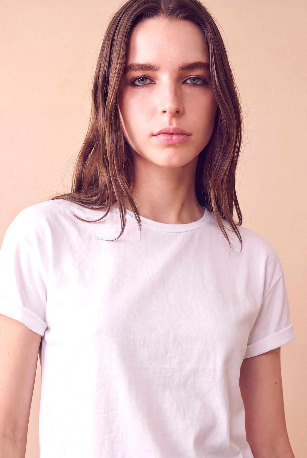 Kadın Modal / Pamuk Beyaz Soft Katlamalı Kısa Kol Detaylı Düşük Omuz Bisiklet Yaka T-Shirt PALMA