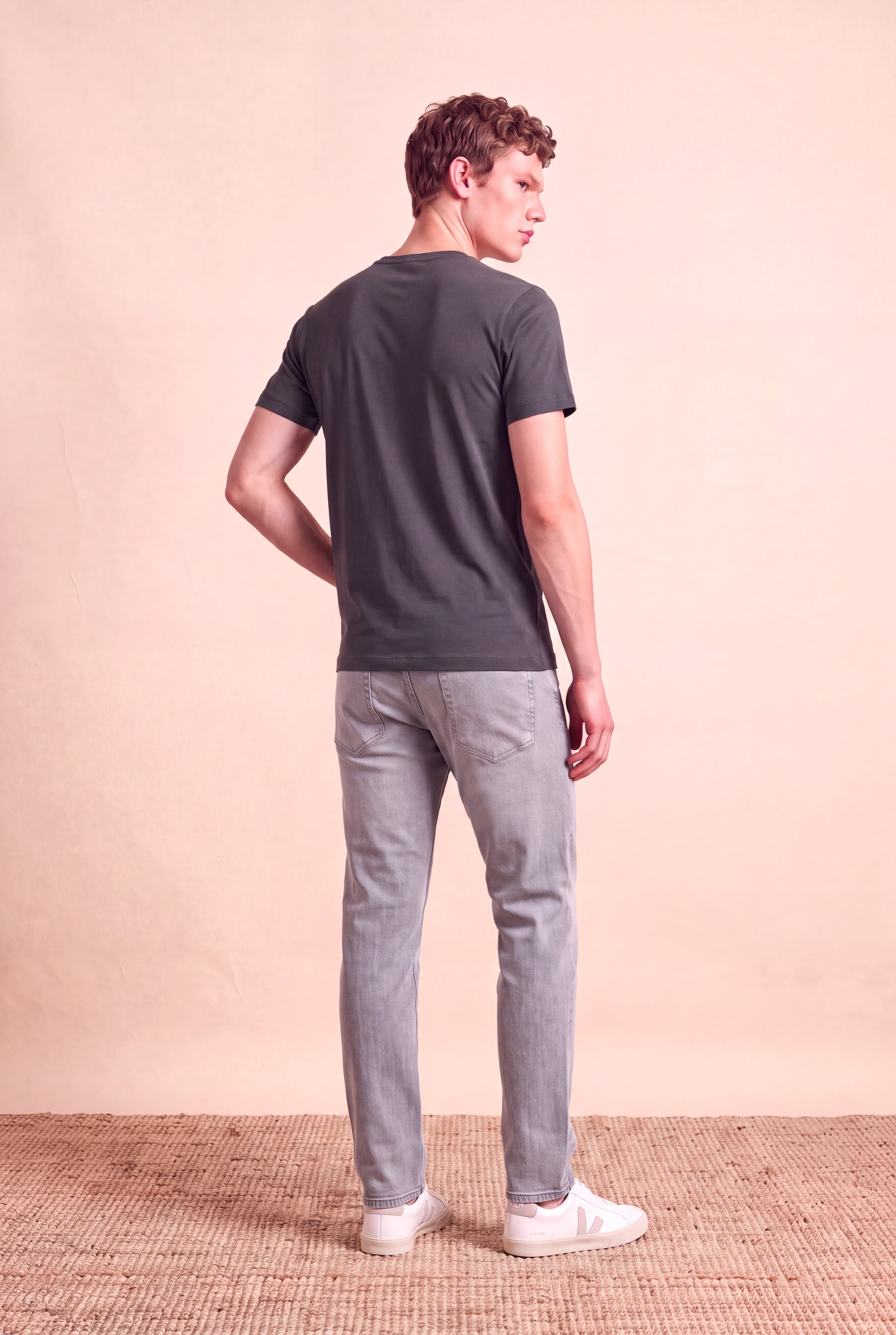 Erkek %100 Pamuk Asfalt Füme Kısa Kollu Bisiklet Yaka Basic T-Shirt OLAV