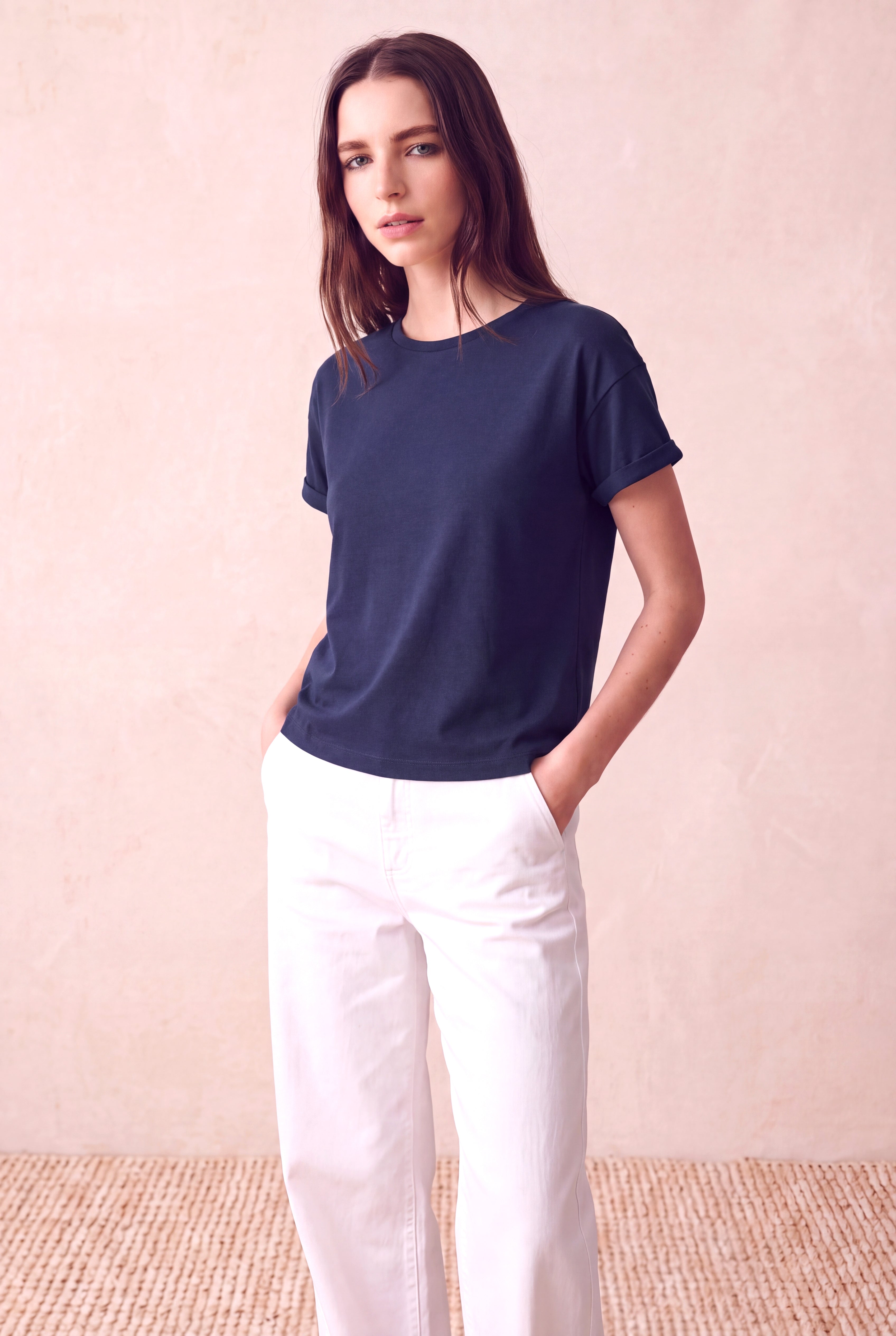 Kadın Modal / Pamuk Koyu Lacivert Katlamalı Kısa Kol Detaylı Düşük Omuz Bisiklet Yaka T-Shirt PALMA