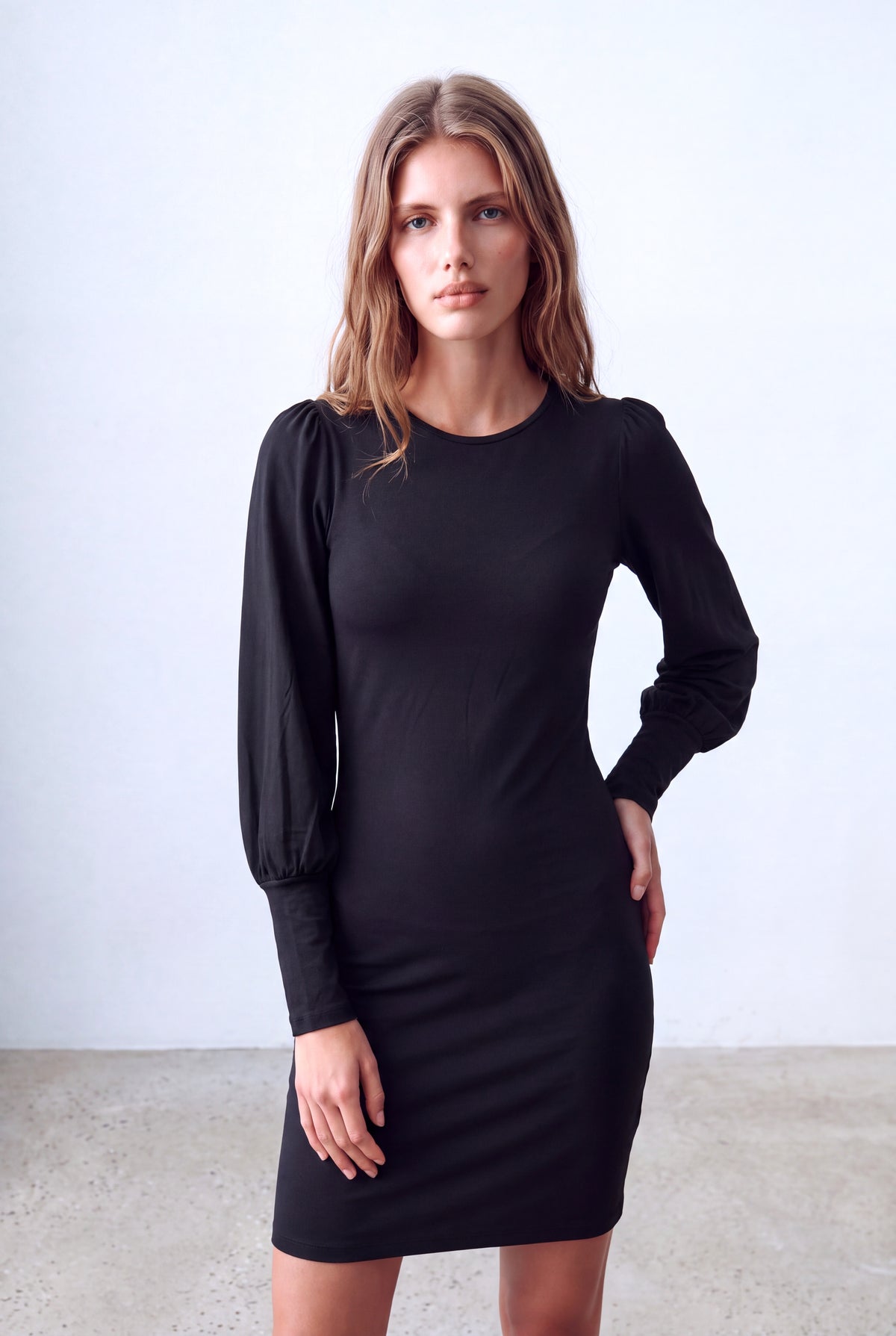Siyah Kadın Siyah Pamuklu Bisiklet Yaka Uzun Balon Kollu Uzun Manşet Detaylı Elbise PAULINE - Dress - Westmark London EU(TR) Store Organik Pamuklu Sürdürülebilir Moda