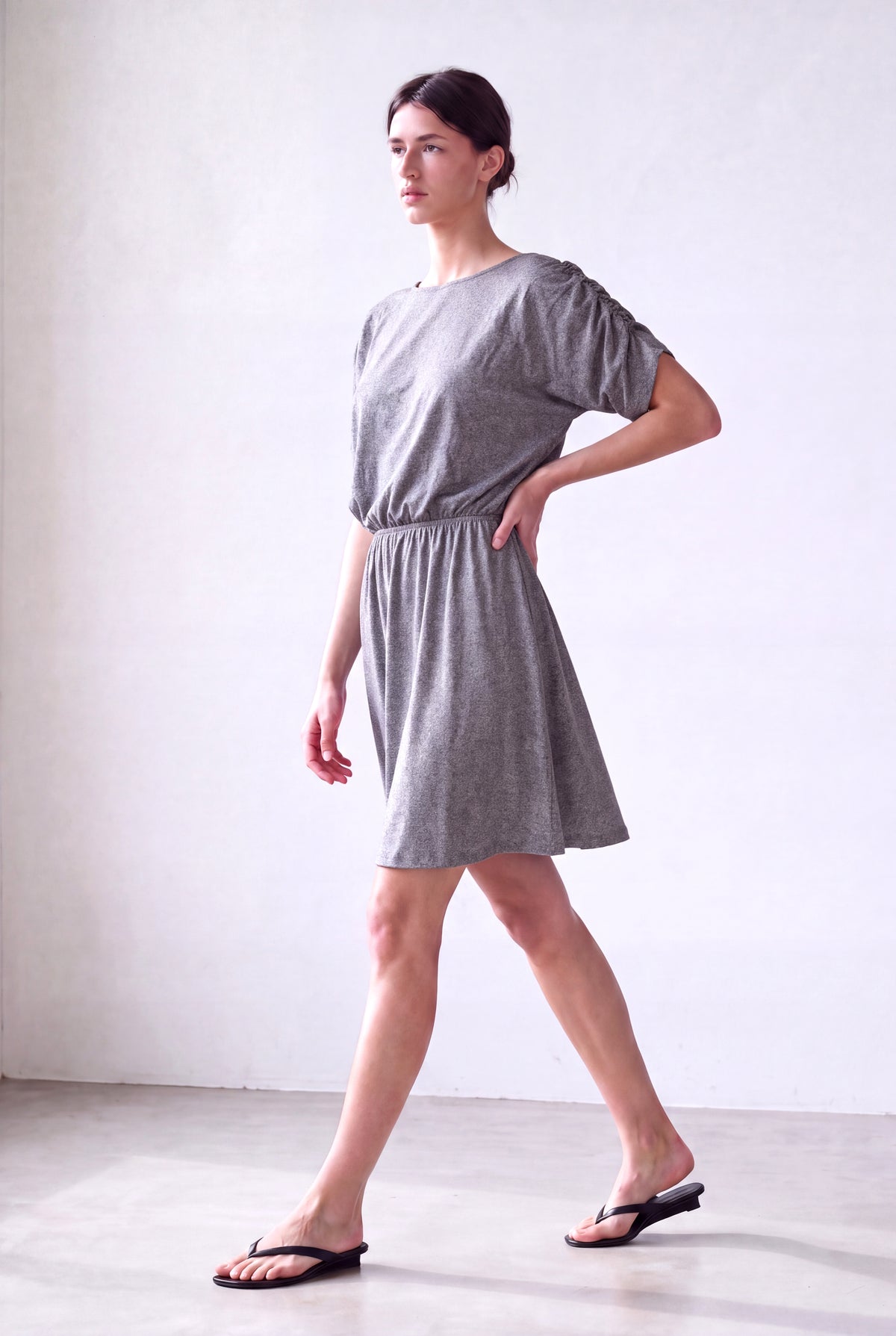 Açık Gri Melanj Kadın Açık Gri Melanj Viskon Karışımlı Kayık Yaka 2/4 Kol Arka Cut Out Kollar Üzerinde Büzgü Şerit Detaylı Bel Latikli Elbise JUNE - Dress - Westmark London EU(TR) Store Organik Pamuklu Sürdürülebilir Moda