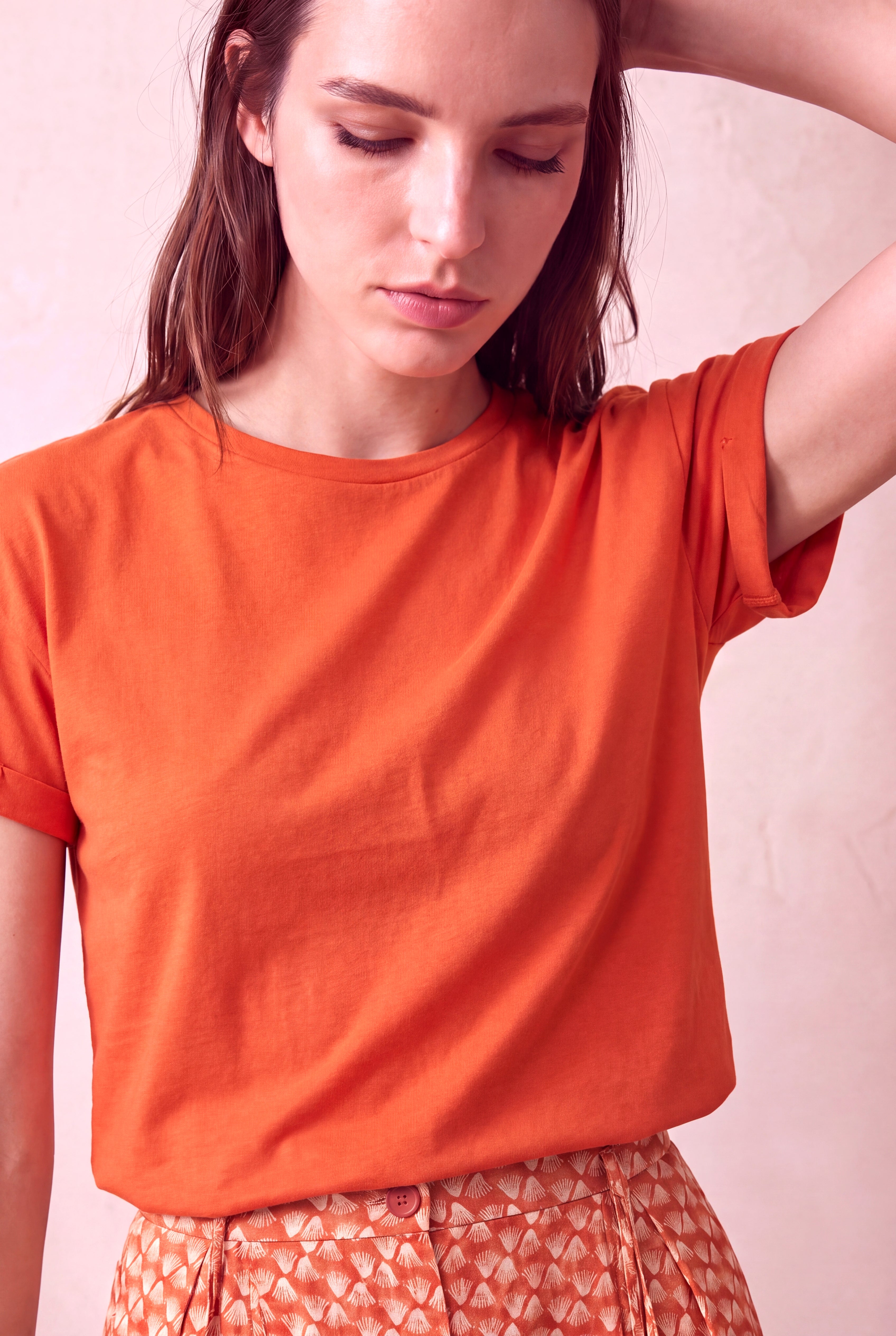 Kadın Modal / Pamuk Turuncu Katlamalı Kısa Kol Detaylı Düşük Omuz Bisiklet Yaka T-Shirt PALMA