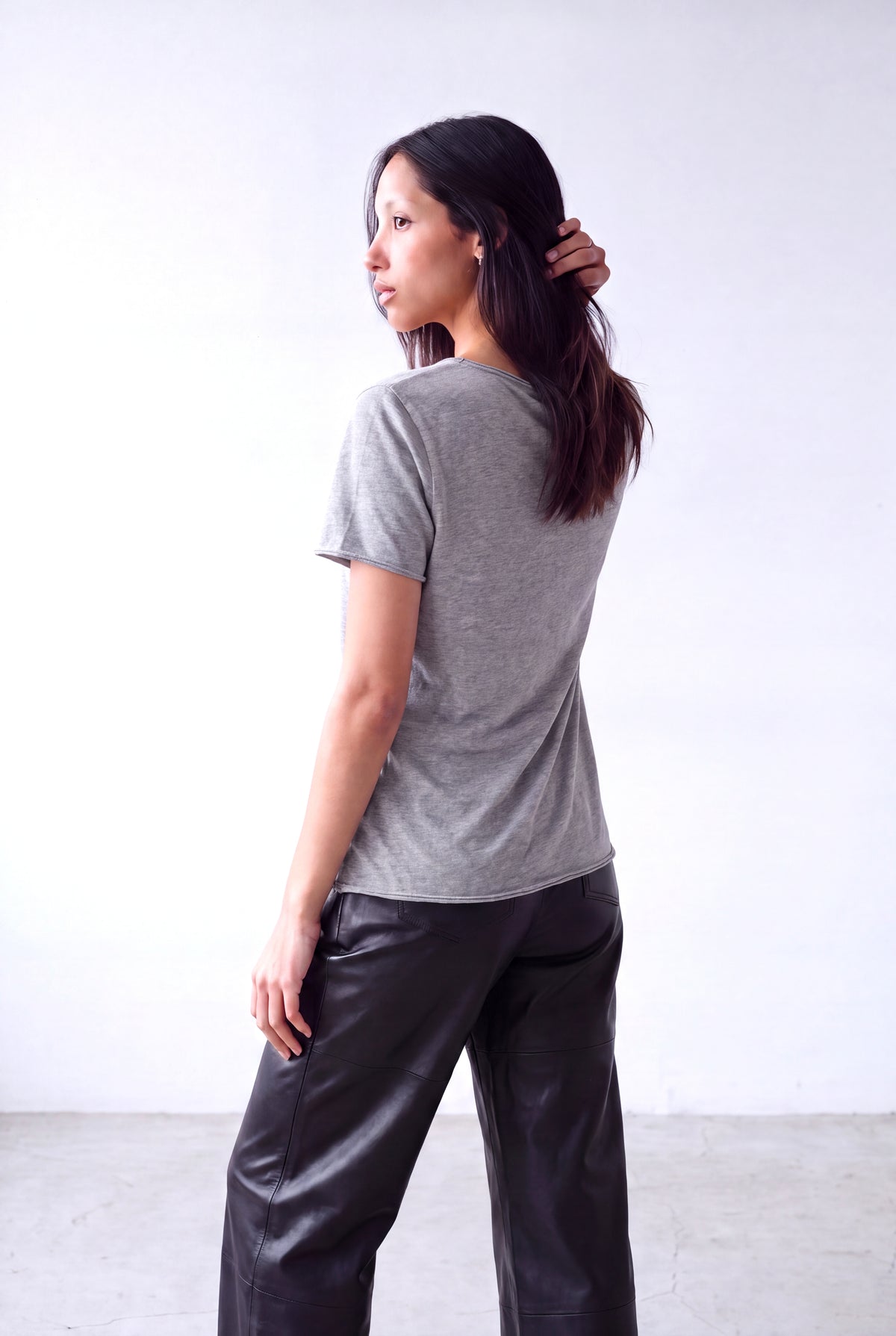 Gri Melanj Kadın Gri Melanj Pamuklu Bisiklet Yaka Kısa Kollu Kurukafa İşlemeli T-Shirt CAROL - Top - Westmark London EU(TR) Store Organik Pamuklu Sürdürülebilir Moda