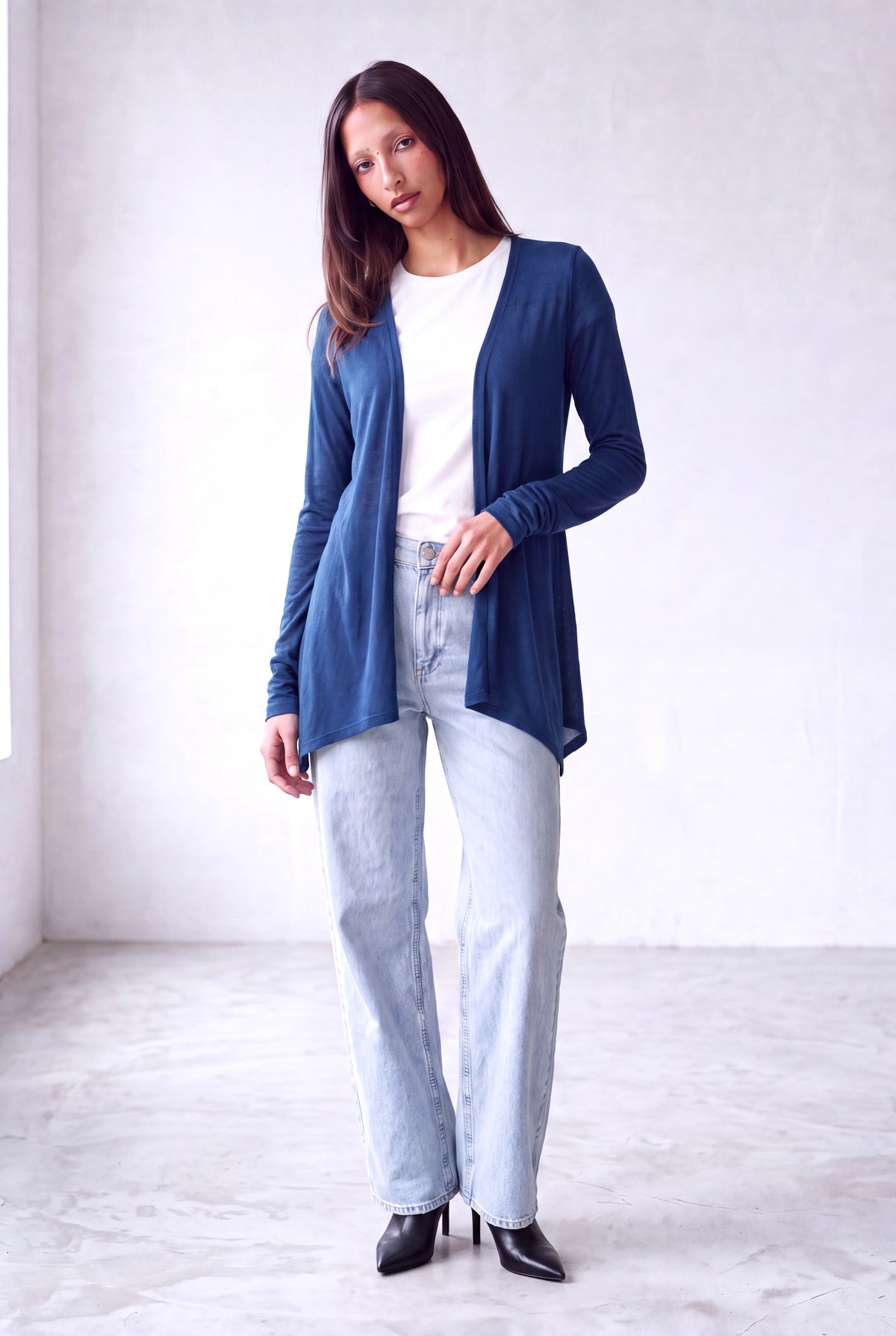 Lacivert Kadın Lacivert %100 Viskon V Yaka Uzun Kollu Omuz Dikiş Detaylı Uzun Hırka MOLLY - Cardigan - Westmark London EU(TR) Store Organik Pamuklu Sürdürülebilir Moda