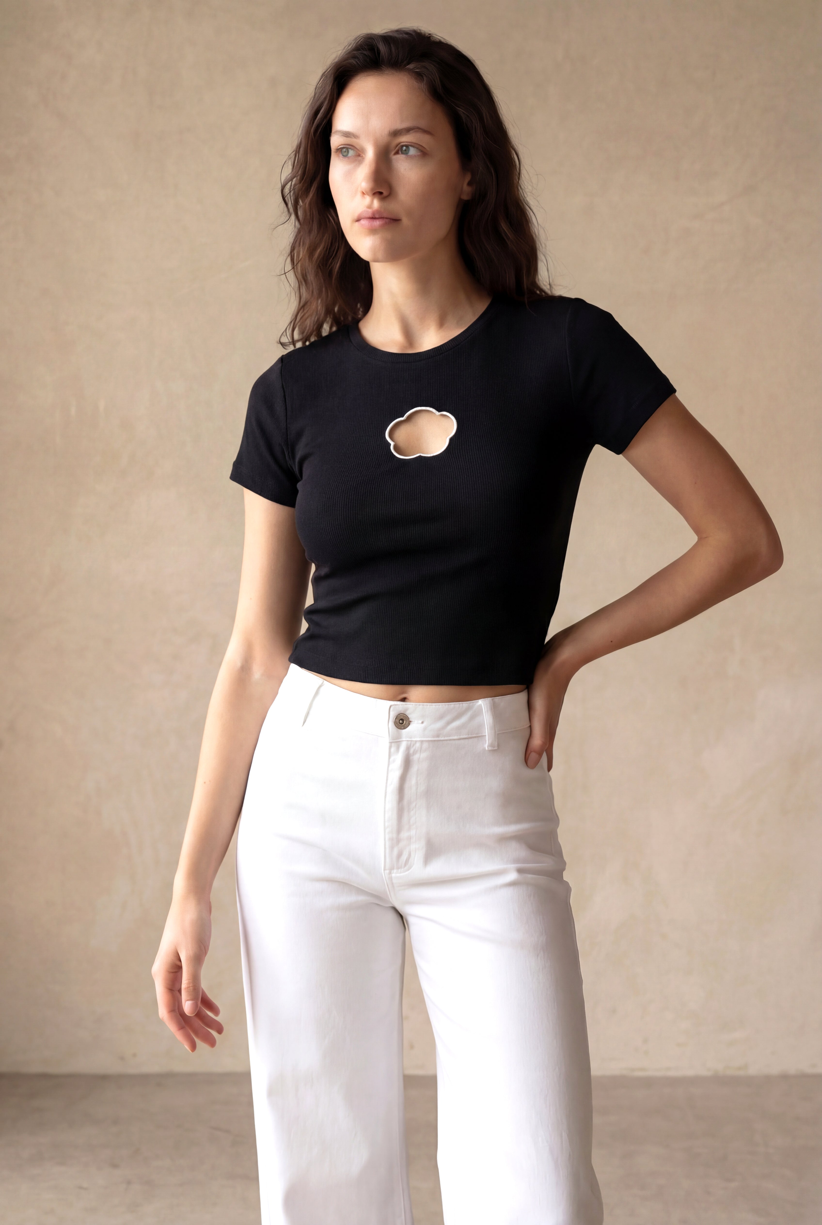 Kadın Regular Fit Bisiklet Yaka Pamuk / Elastan Kısa Kol Siyah Düğmeli Kazak SOLE - Top - Westmark London EU(TR) Store Organik Pamuklu Sürdürülebilir Moda