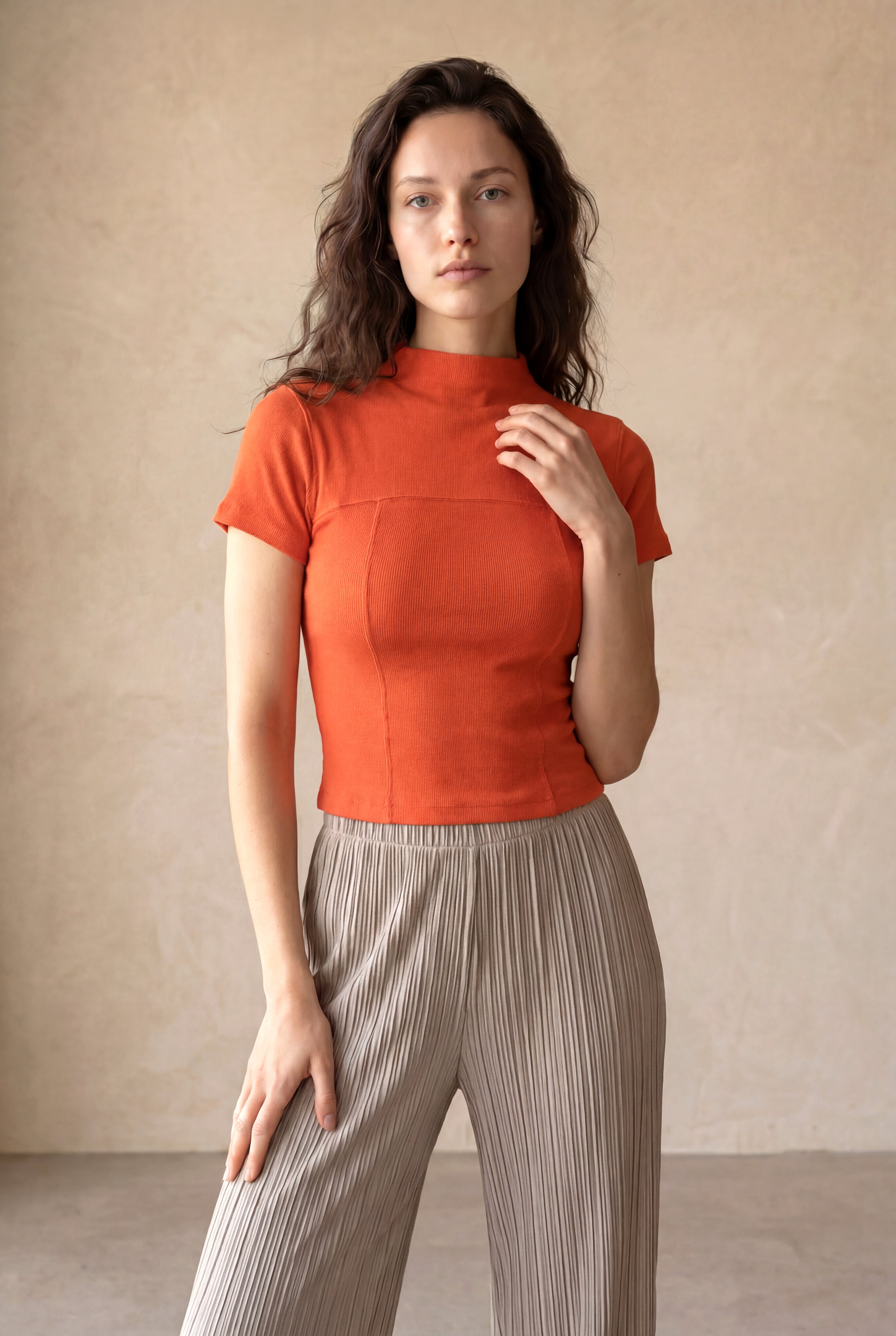 Kadın Regular Fit V-Yaka Pamuk / Elastan Kısa Kol Turuncu Düğüm Detaylı T-Shirt SESSA - Top - Westmark London EU(TR) Store Organik Pamuklu Sürdürülebilir Moda