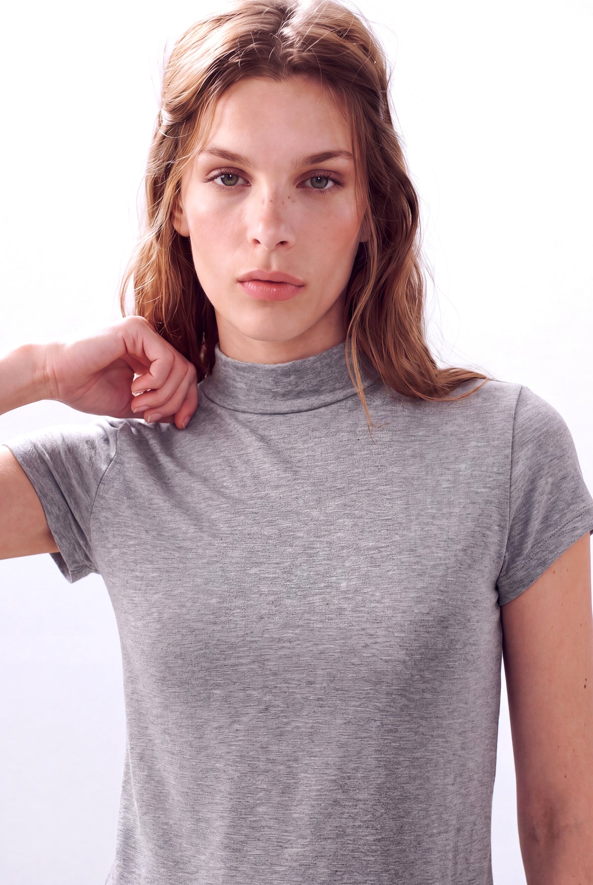 Açık Gri Melanj Kadın Açık Gri Melanj Viskon Karışımlı Yarım Balıkçı Yaka Kısa Kollu Duble Kol Detaylı Bluz DONNA - Top - Westmark London EU(TR) Store Organik Pamuklu Sürdürülebilir Moda