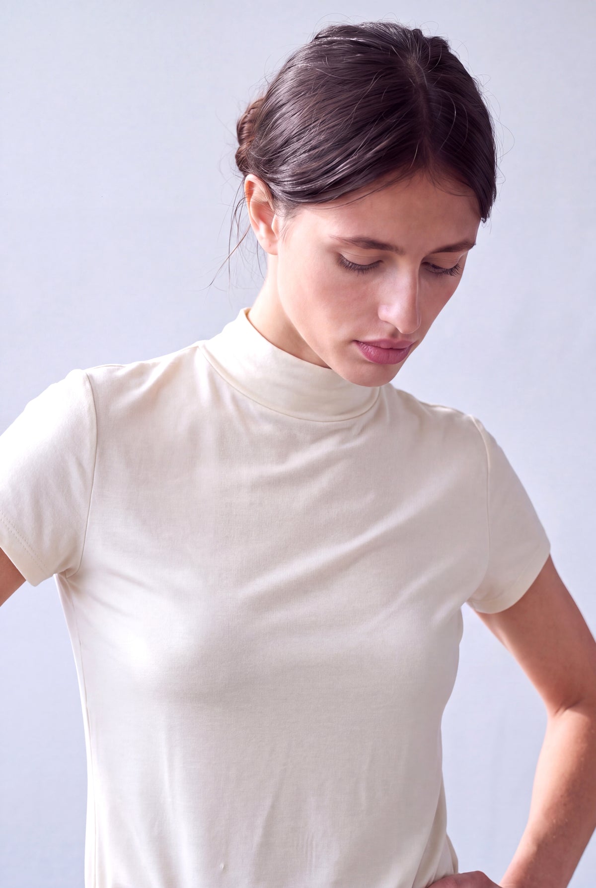 Kırık Beyaz Kadın Kırık Beyaz Viskon Yarım Balıkçı Yaka Kısa Kollu Duble Kol Detaylı Bluz DONNA - Top - Westmark London EU(TR) Store Organik Pamuklu Sürdürülebilir Moda