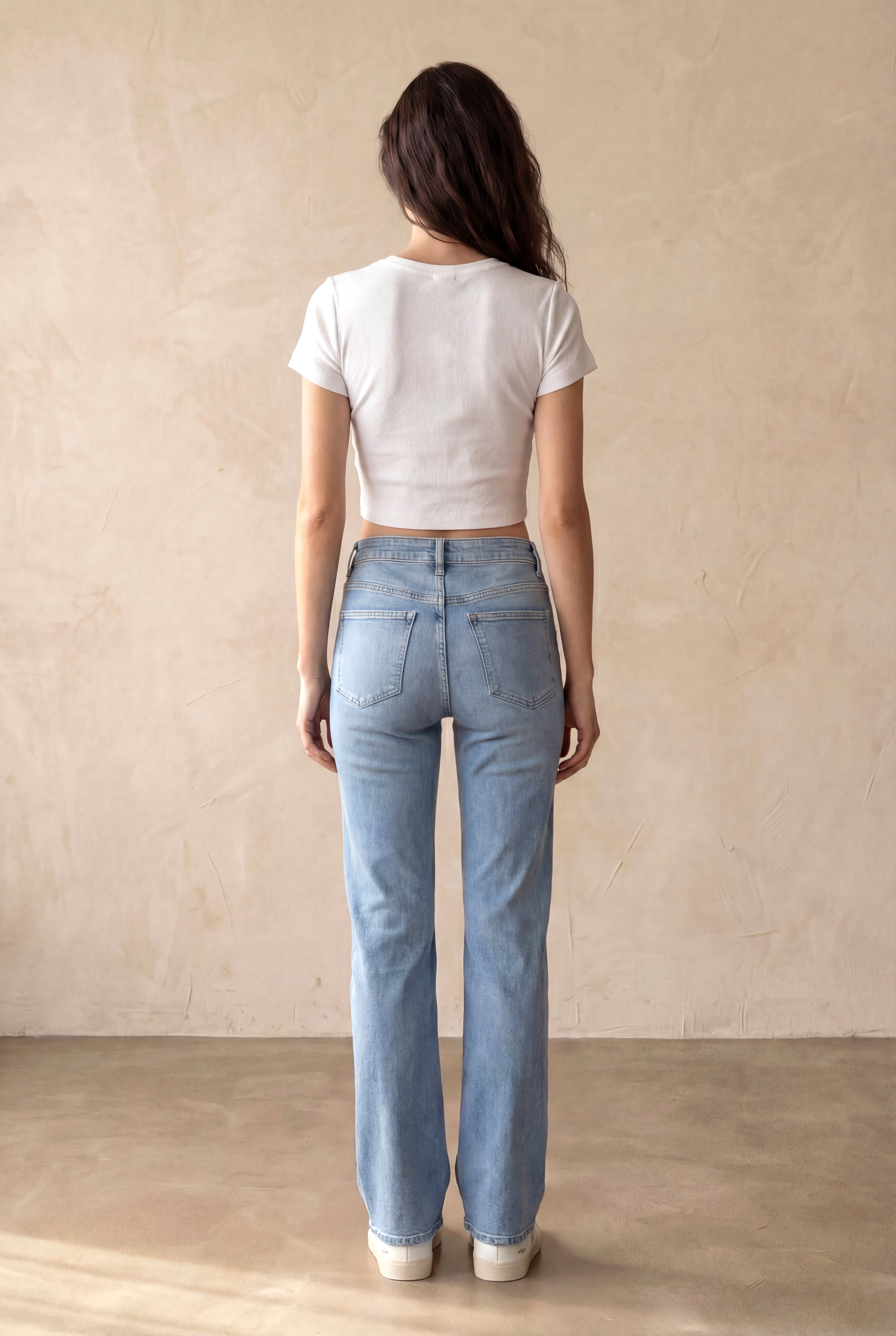 Kadın Regular Fit Bisiklet Yaka Pamuk / Elastan Kısa Kol Beyaz Düğmeli Kazak SOLE - Top - Westmark London EU(TR) Store Organik Pamuklu Sürdürülebilir Moda