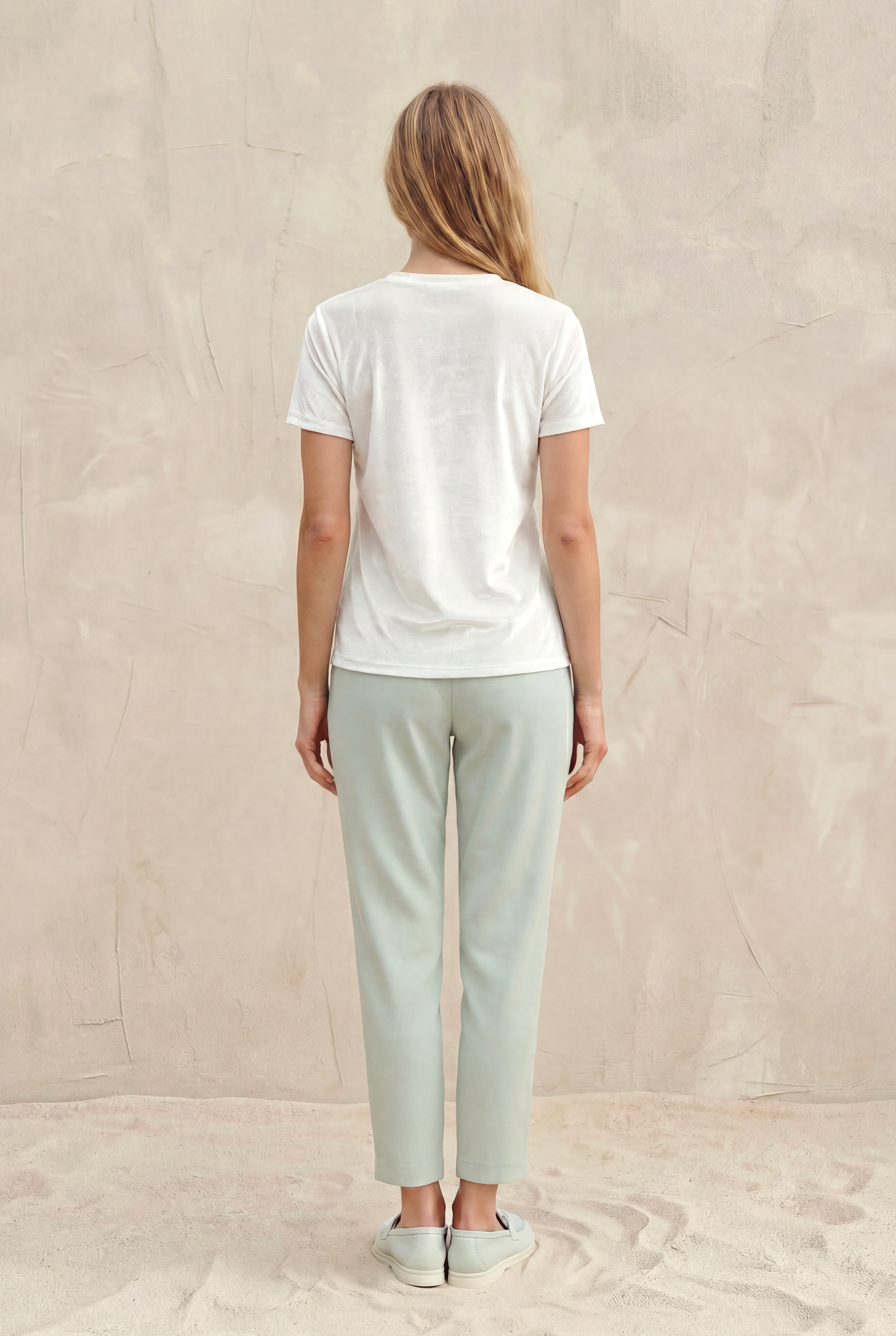 Beyaz Bisiklet Yaka Pamuklu Kadın Kısa Kollu T-Shirt BETTY O-NECK TOP - T-Shirt - Westmark London EU(TR) Store Organik Pamuklu Sürdürülebilir Moda
