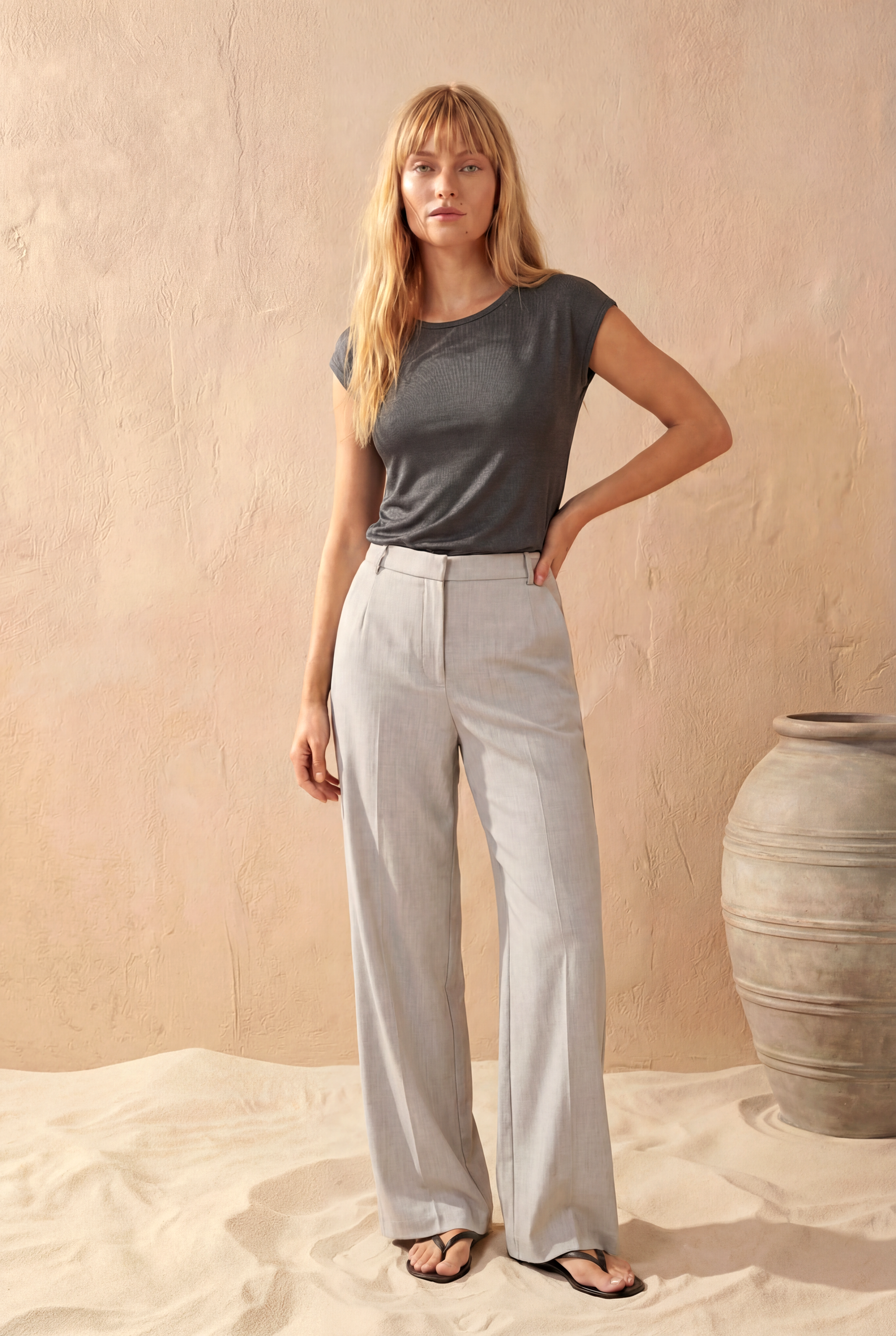 Antrasit Bisiklet Yaka Pamuklu Kadın Kısa Kollu T-Shirt BETTY O-NECK TOP - T-Shirt - Westmark London EU(TR) Store Organik Pamuklu Sürdürülebilir Moda