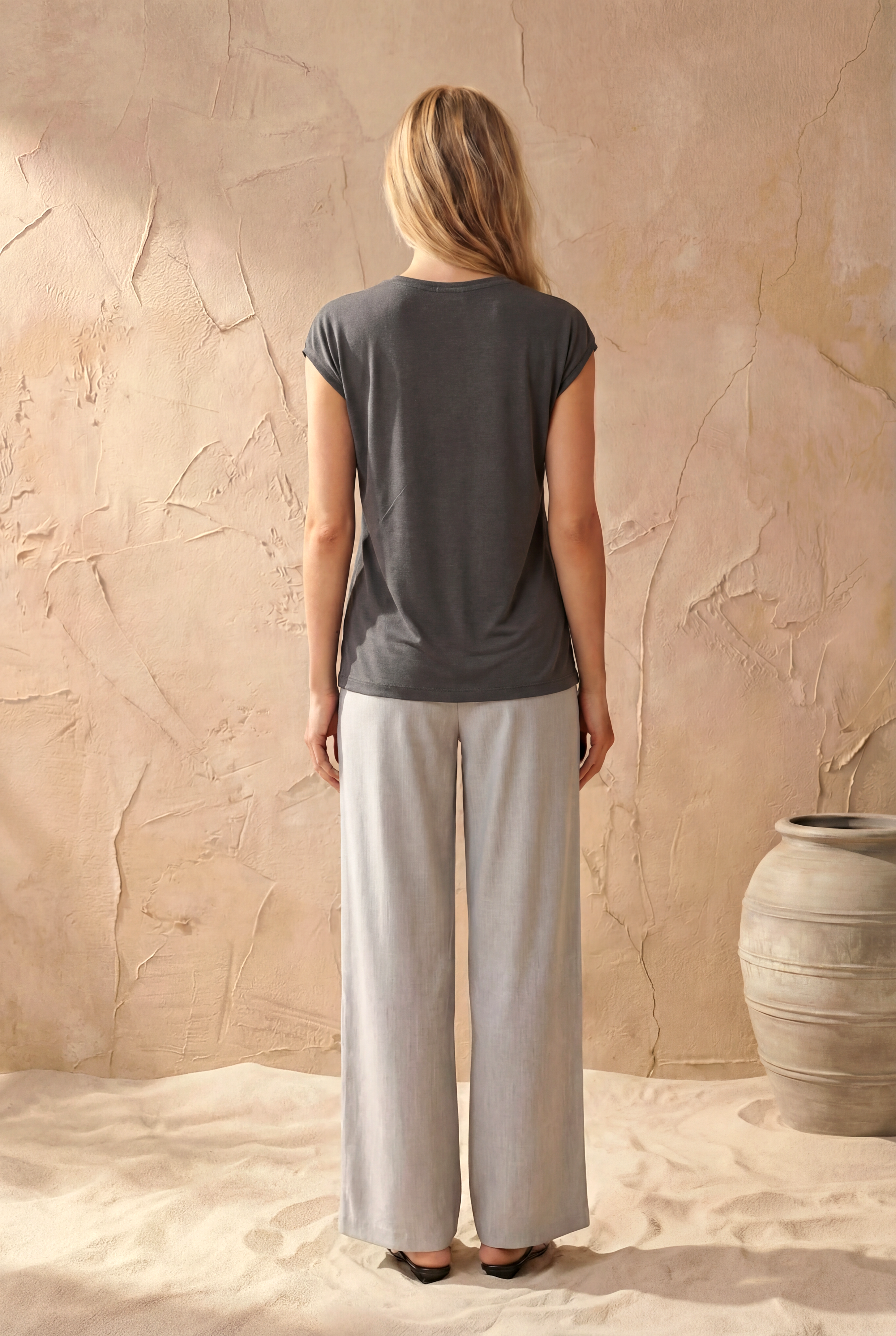 Antrasit Bisiklet Yaka Pamuklu Kadın Kısa Kollu T-Shirt BETTY O-NECK TOP - T-Shirt - Westmark London EU(TR) Store Organik Pamuklu Sürdürülebilir Moda
