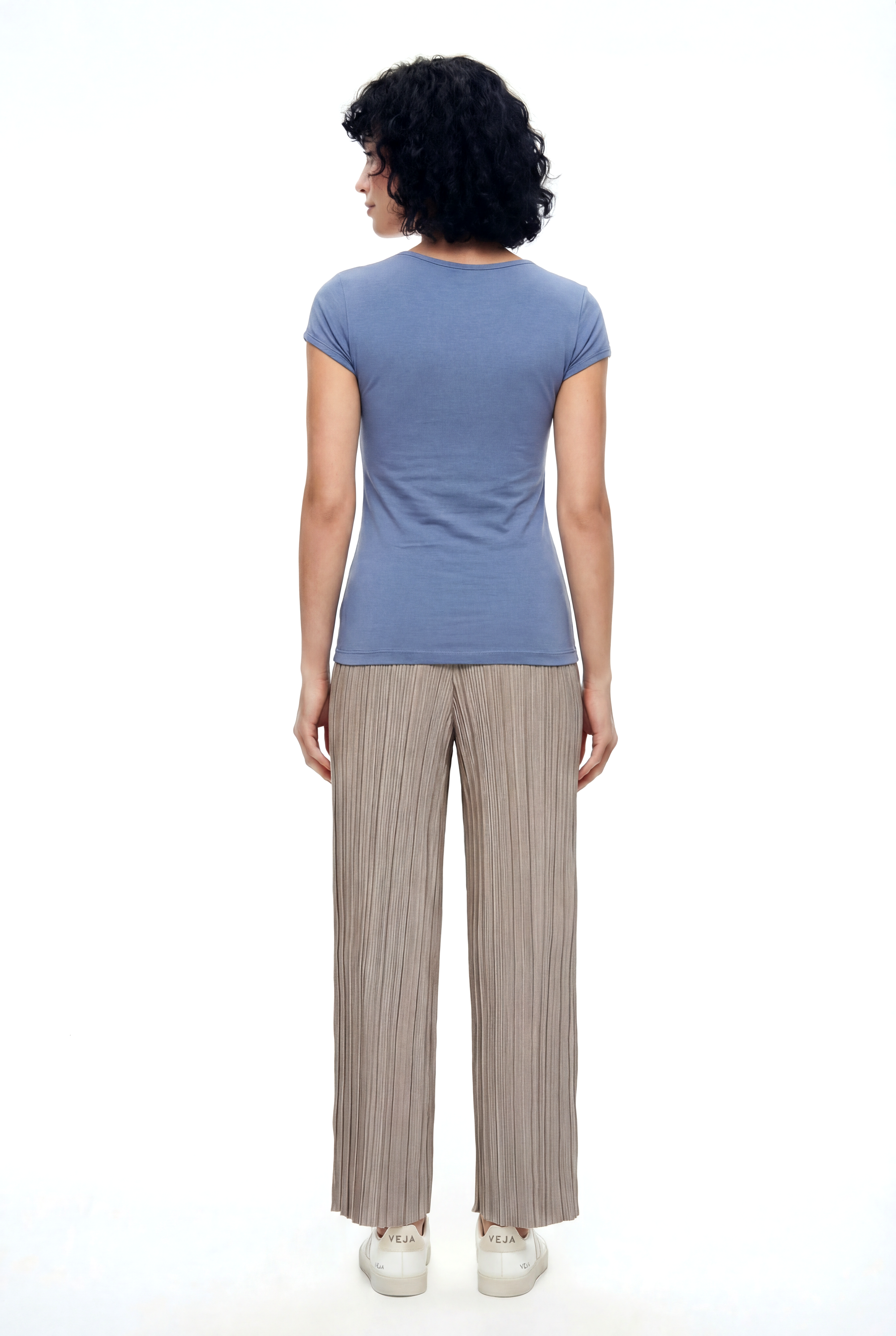 Soluk Mavi V Yaka Kısa Kollu Kadın T-Shirt VALLI V-NECK S/S TOP - T-Shirt - Westmark London EU(TR) Store Organik Pamuklu Sürdürülebilir Moda