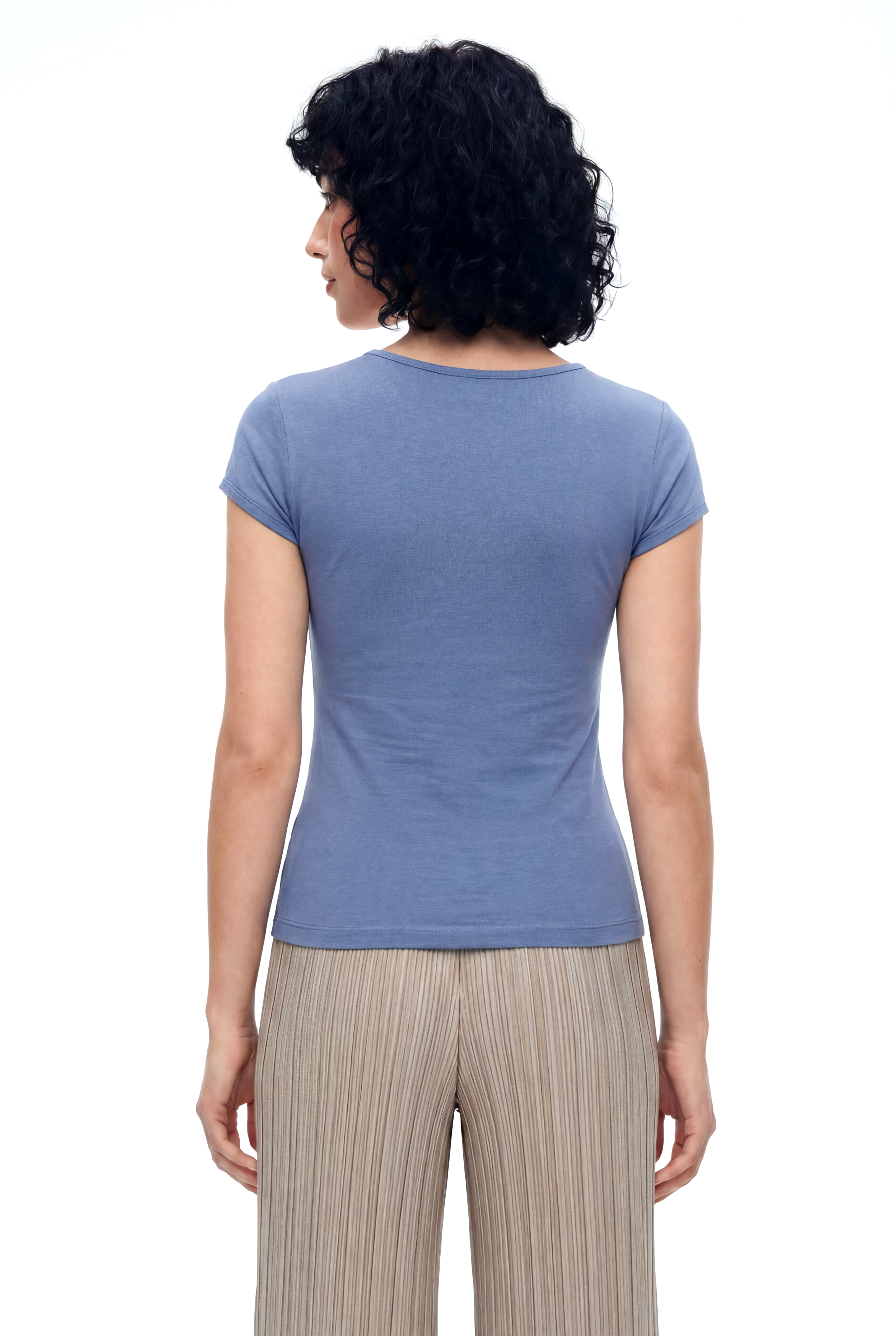 Soluk Mavi V Yaka Kısa Kollu Kadın T-Shirt VALLI V-NECK S/S TOP - T-Shirt - Westmark London EU(TR) Store Organik Pamuklu Sürdürülebilir Moda