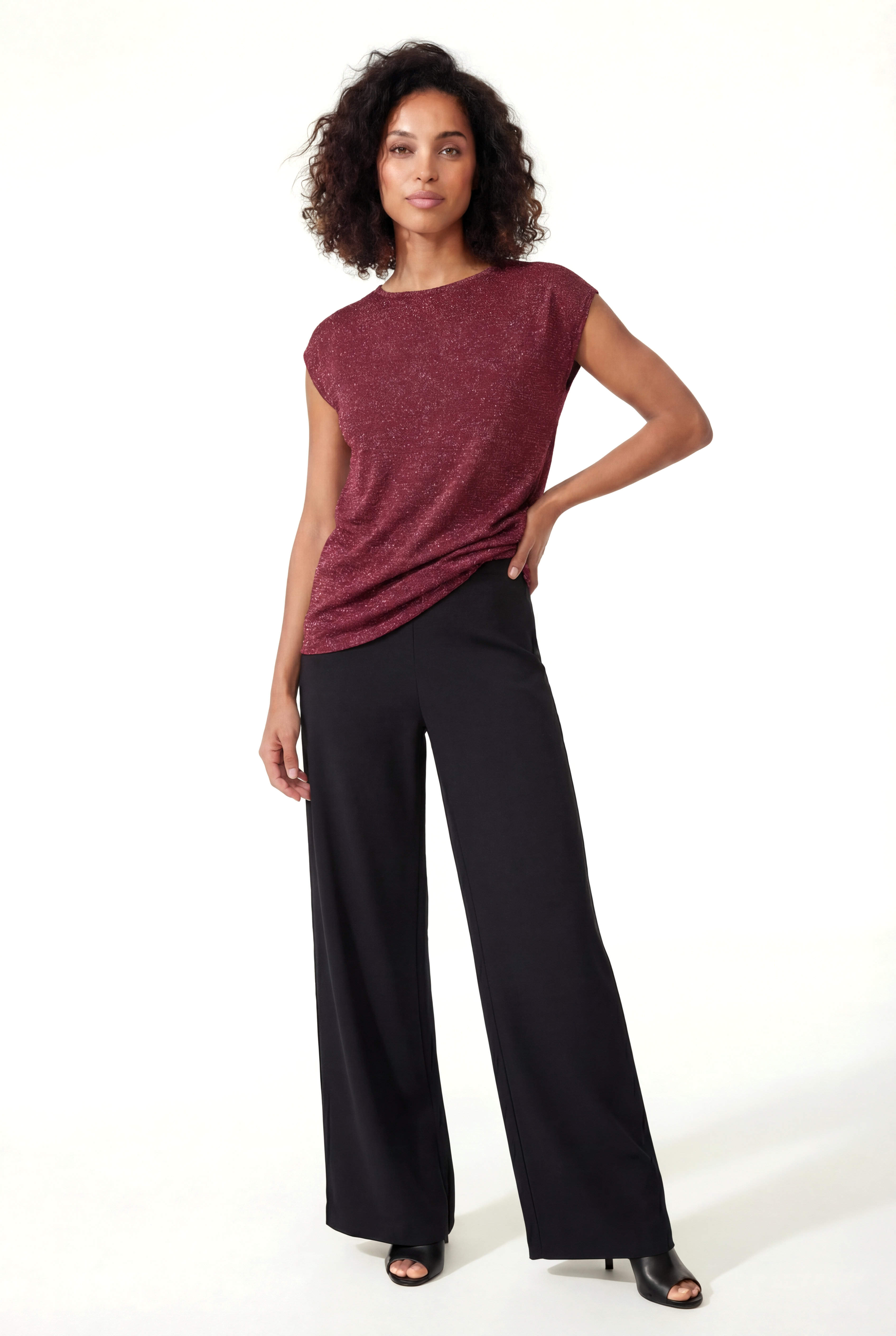 Kırmızı Bisiklet Yaka Simli Kısa Kollu Kadın T-Shirt SKY GLITTER S/S TOP - T-Shirt - Westmark London EU(TR) Store Organik Pamuklu Sürdürülebilir Moda