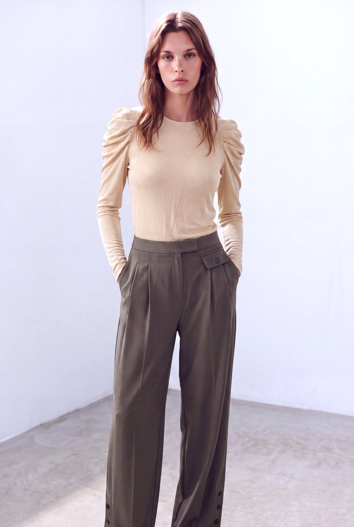 Ekru Kadın Ekru Dokulu Bisiklet Yaka Uzun Kollu Pile Detaylı Bluz ROXANNE - Top - Westmark London EU(TR) Store Organik Pamuklu Sürdürülebilir Moda