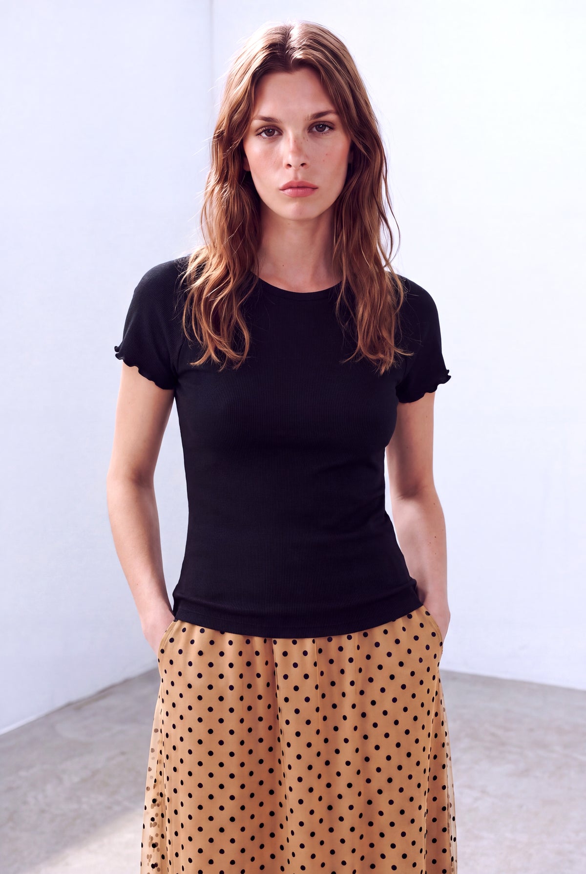Siyah Kadın Siyah Pamuklu Kaşkorse Bisiklet Yaka Kısa Reglan Kol Baby Overlock Detaylı T-Shirt LUCY - Top - Westmark London EU(TR) Store Organik Pamuklu Sürdürülebilir Moda