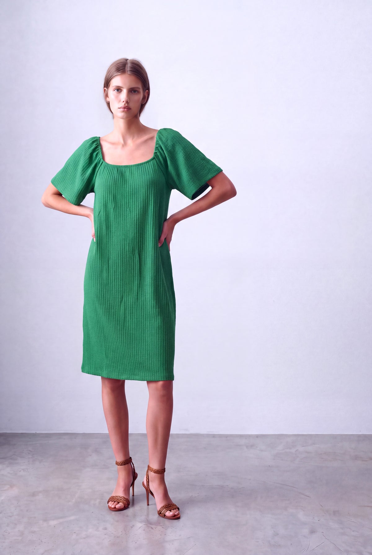 Yeşil Kadın Yeşil Bürümcük Kare Yaka 2/4 Balon Kollu Derin Arka Kare Yaka Elbise BLAITIN - Dress - Westmark London EU(TR) Store Organik Pamuklu Sürdürülebilir Moda