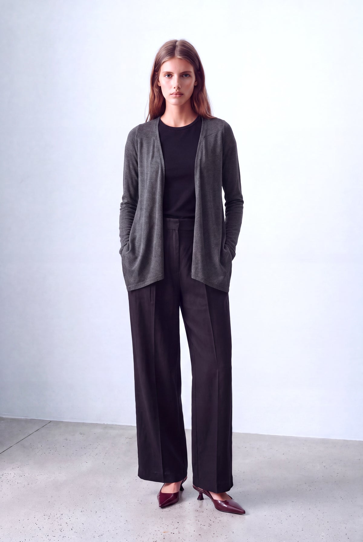 Koyu Gri Melanj Kadın Koyu Gri Melanj %100 Viskon V Yaka Uzun Kollu Omuz Dikiş Detaylı Uzun Hırka MOLLY - Cardigan - Westmark London EU(TR) Store Organik Pamuklu Sürdürülebilir Moda