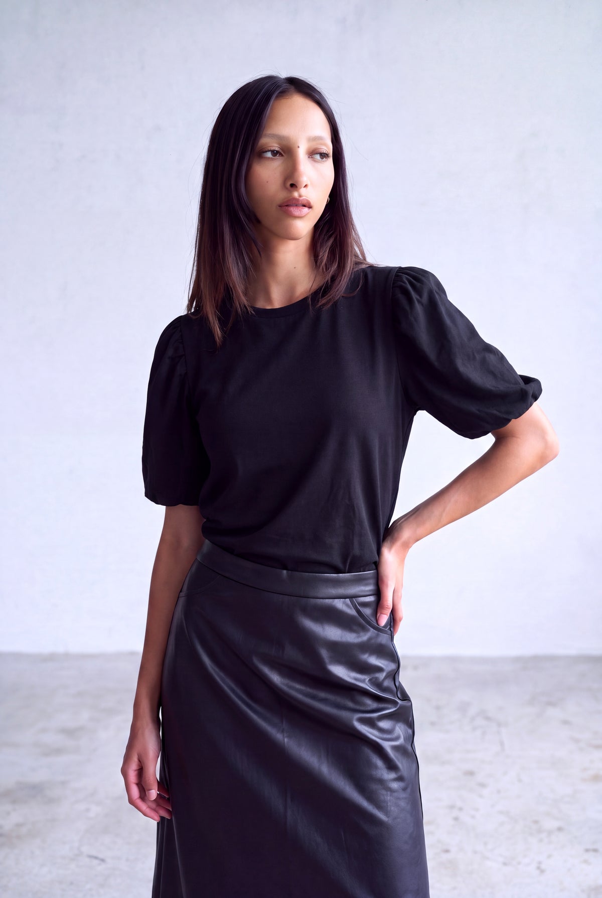 Siyah Kadın Siyah Pamuklu Bisiklet Yaka Kısa Balon Kollu Bluz JILL - Top - Westmark London EU(TR) Store Organik Pamuklu Sürdürülebilir Moda
