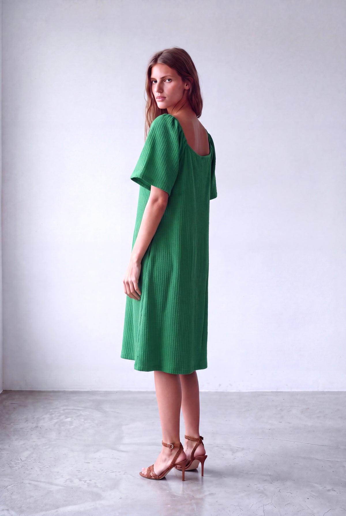 Yeşil Kadın Yeşil Bürümcük Kare Yaka 2/4 Balon Kollu Derin Arka Kare Yaka Elbise BLAITIN - Dress - Westmark London EU(TR) Store Organik Pamuklu Sürdürülebilir Moda