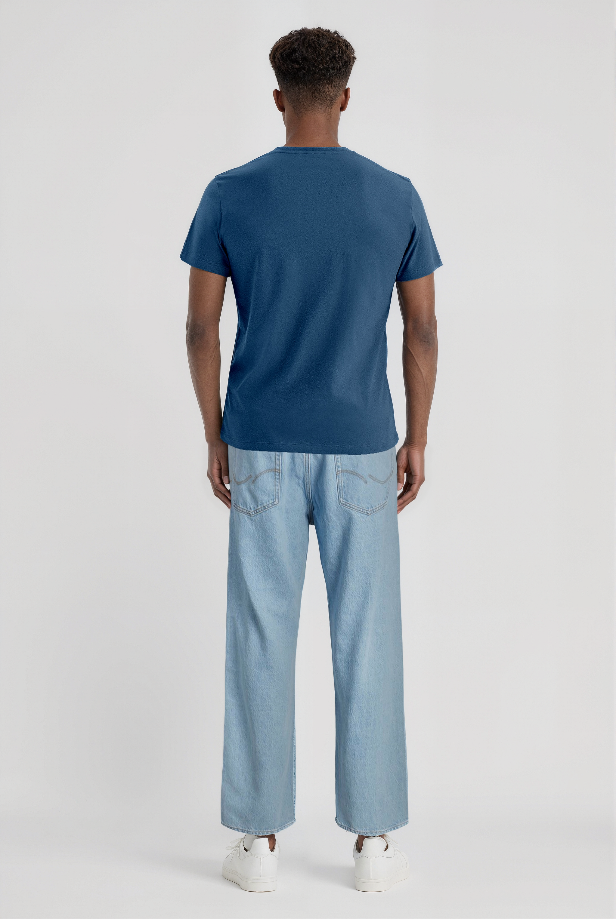 Mürekkep Siyahı Bisiklet Yaka Kısa Kollu Erkek T-Shirt WILLIAM - T-Shirt - Westmark London EU(TR) Store Organik Pamuklu Sürdürülebilir Moda