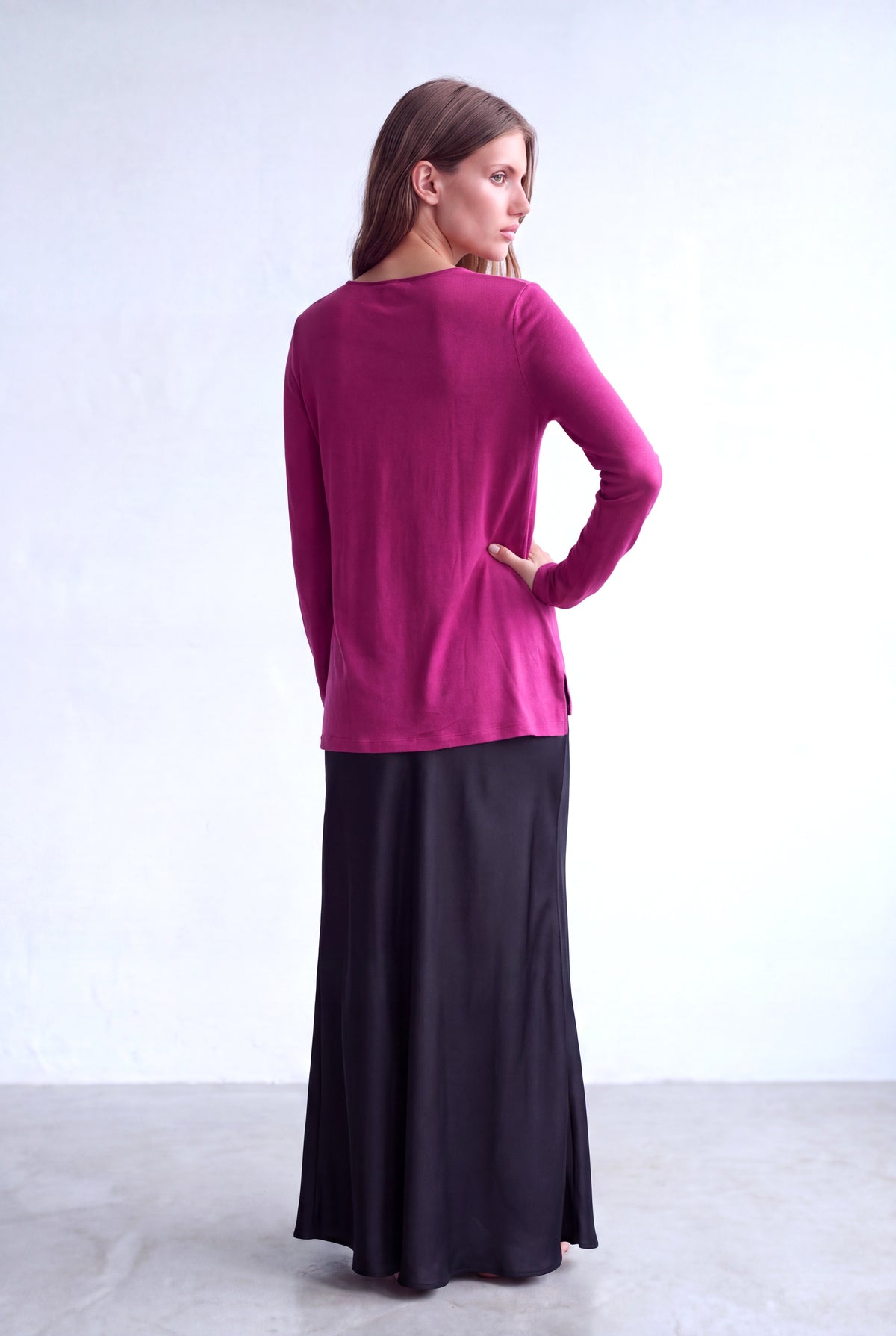 Fuşya Kadın Fuşya Viskon Karışımlı V Yaka Uzun Kollu Önü Dökümlü Büzgülü Bluz HARLOW - Top - Westmark London EU(TR) Store Organik Pamuklu Sürdürülebilir Moda