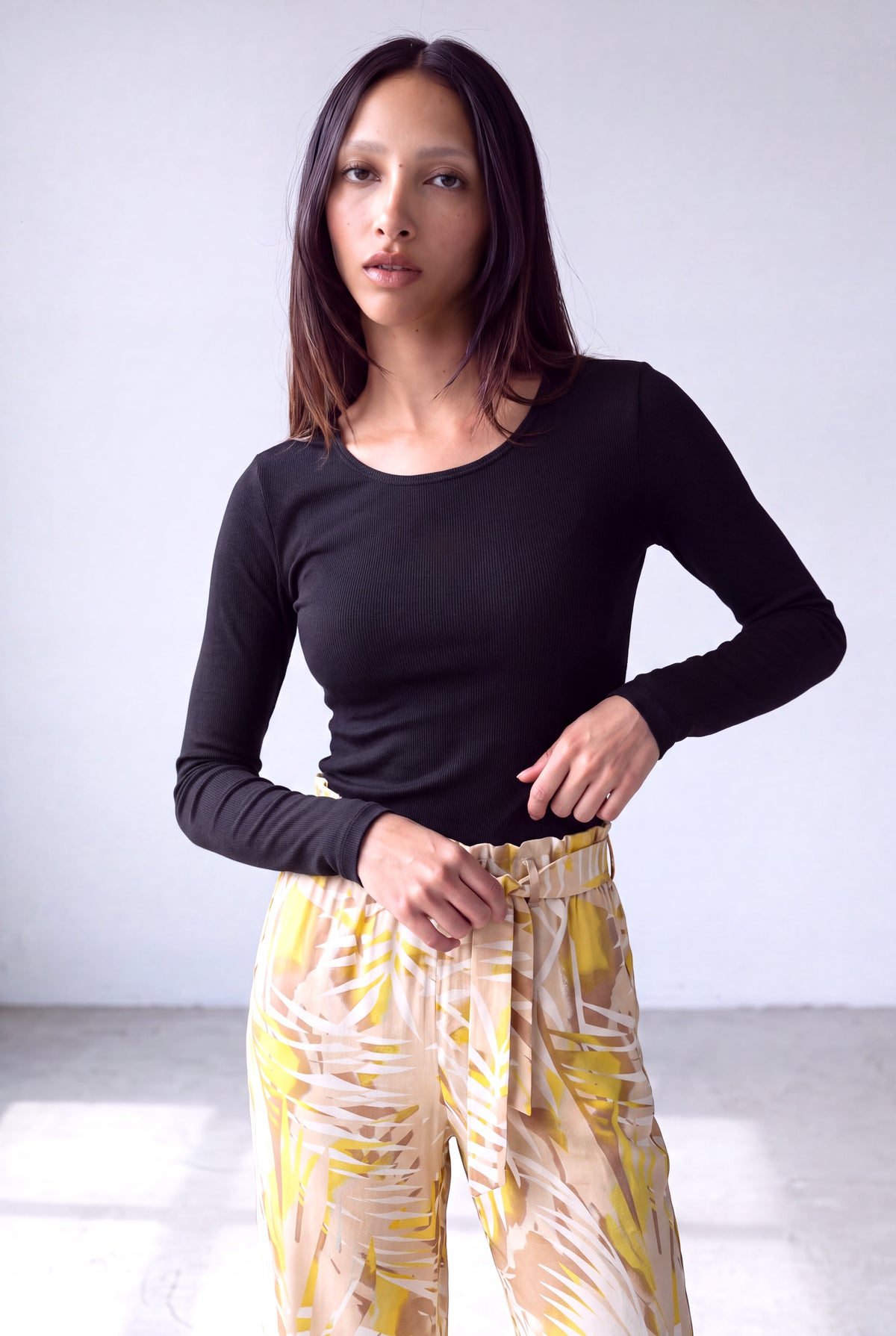Siyah Kadın Siyah Pamuklu Bisiklet Yaka Uzun Kollu Bluz TALIA - Top - Westmark London EU(TR) Store Organik Pamuklu Sürdürülebilir Moda