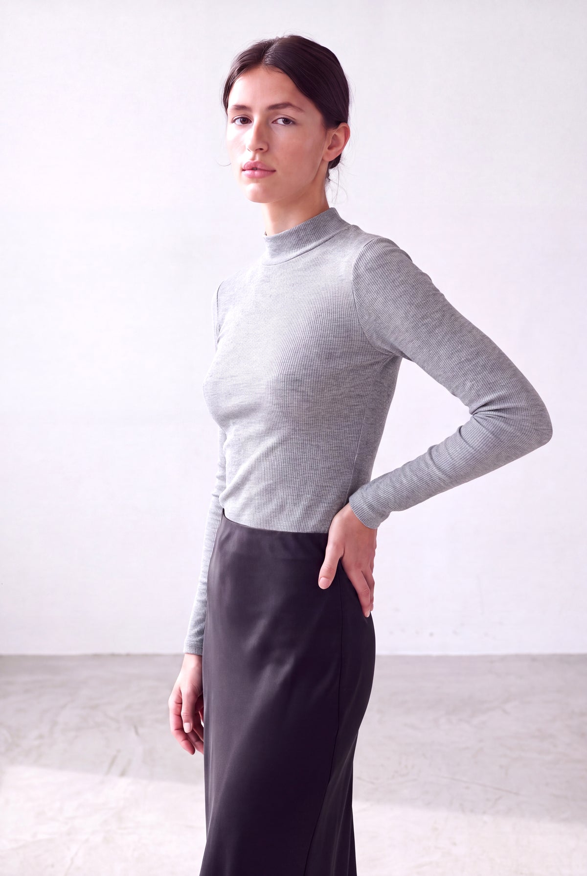 Açık Gri Melanj Kadın Açık Gri Melanj Viskon Kaşkorse Yarım Balıkçı Yaka Uzun Kollu Bluz EVIE - Top - Westmark London EU(TR) Store Organik Pamuklu Sürdürülebilir Moda