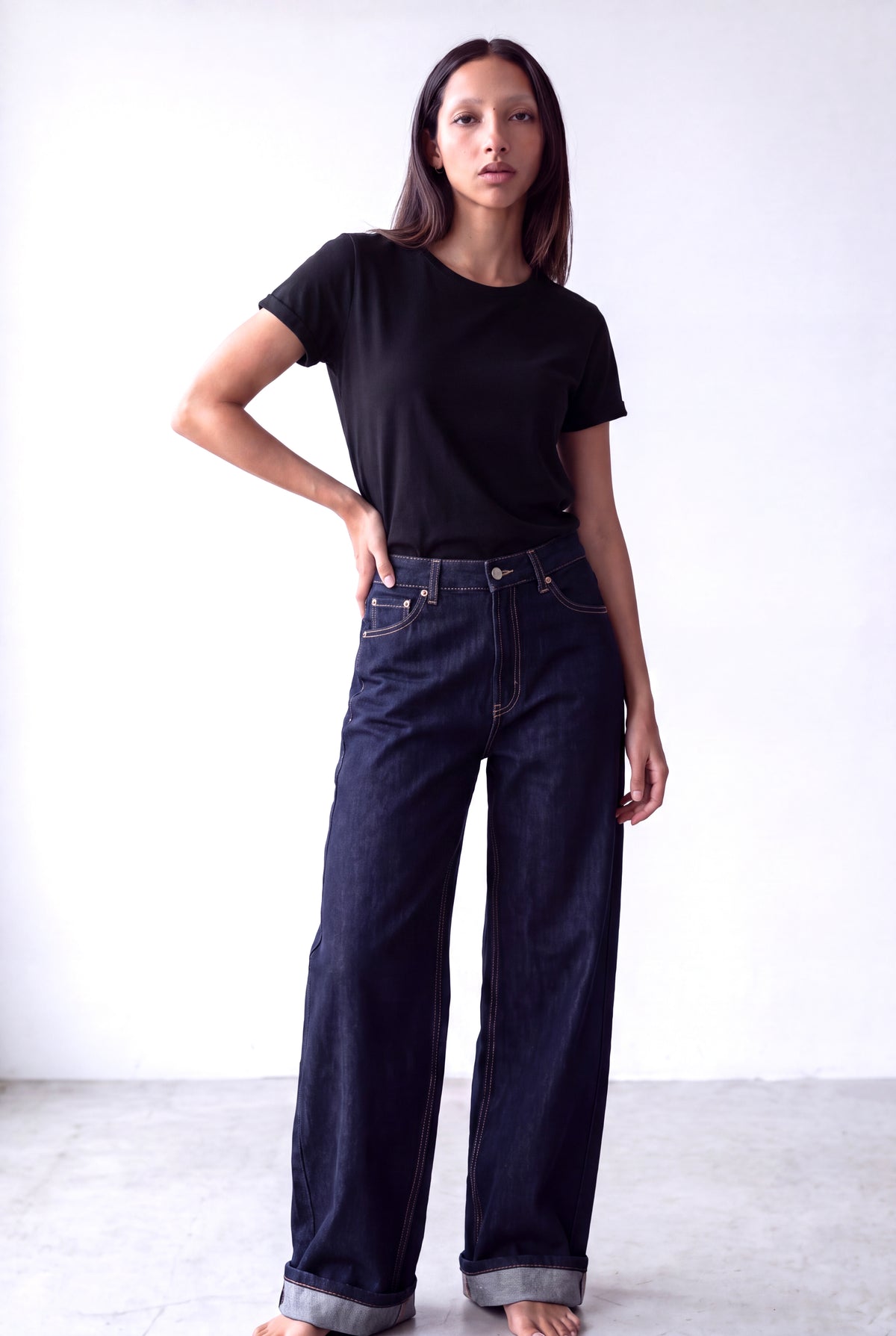 Siyah Kadın Siyah Viskon Karışımlı Bisiklet Yaka Kısa Kollu T-Shirt SUZANNE - Top - Westmark London EU(TR) Store Organik Pamuklu Sürdürülebilir Moda